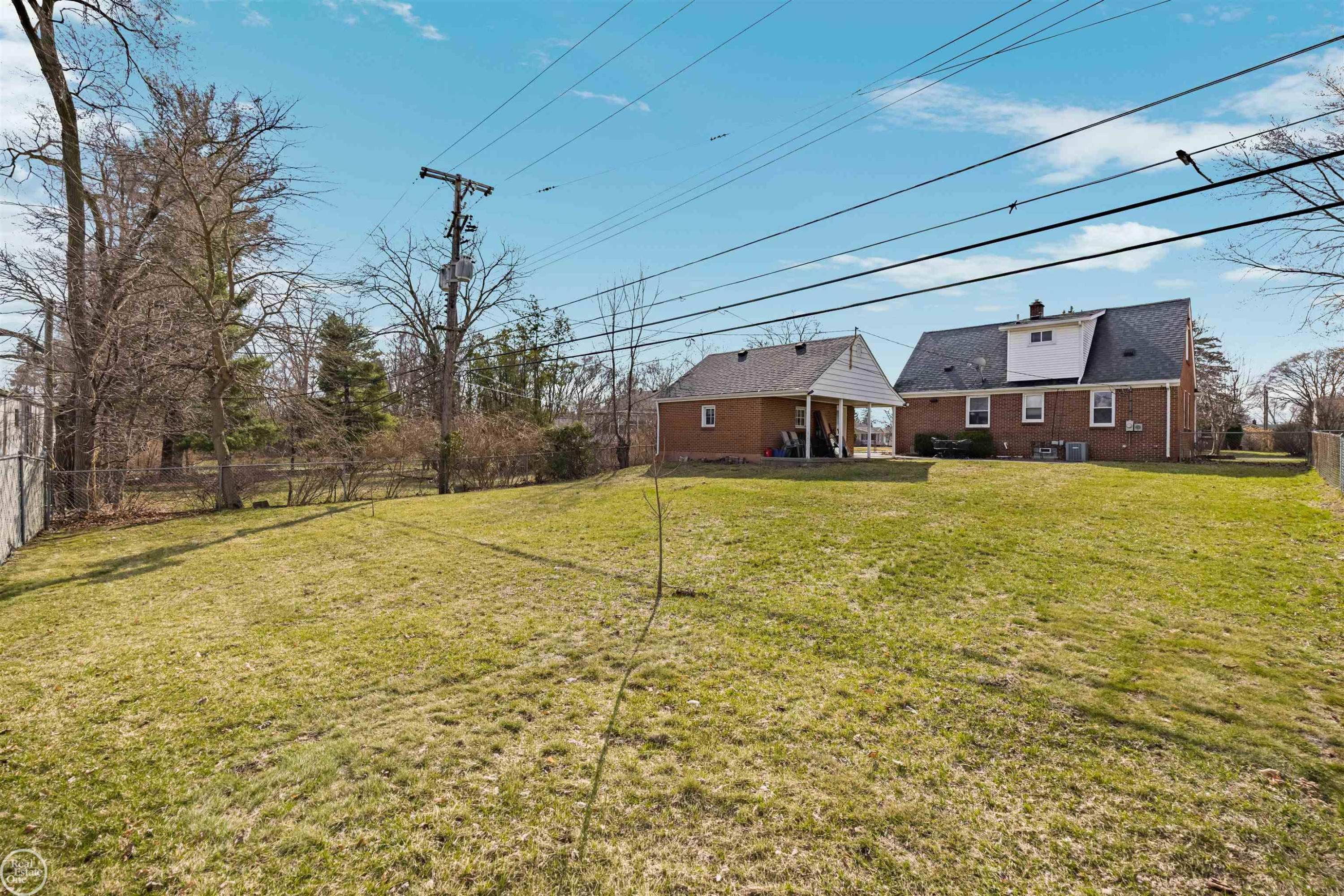 46514 Wright Avenue, Shelby Twp, MI 48317 — Photo 41