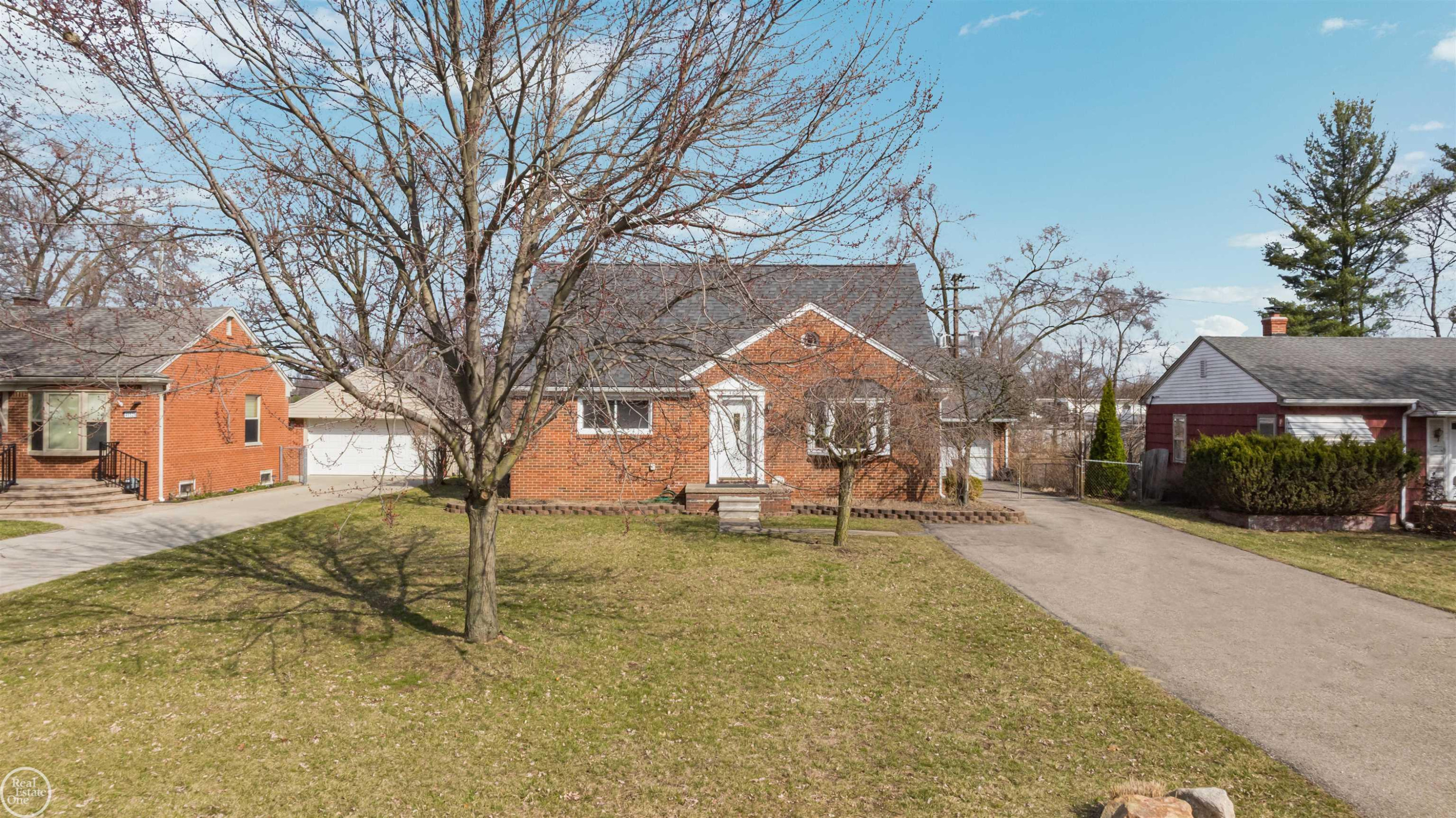 46514 Wright Avenue, Shelby Twp, MI 48317 — Photo 44