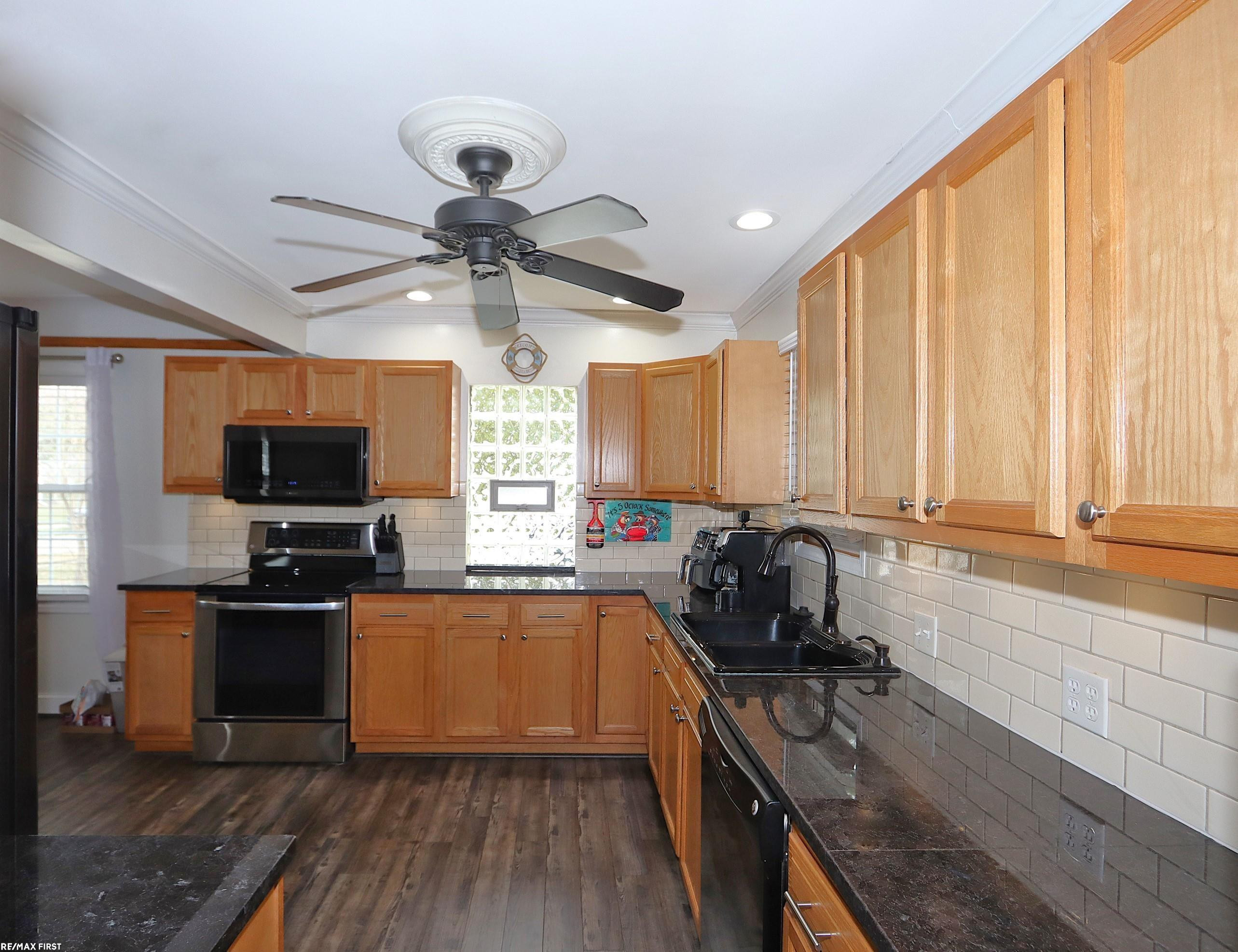 31778 Cloverly Court, Warren, MI 48092 — Photo 8