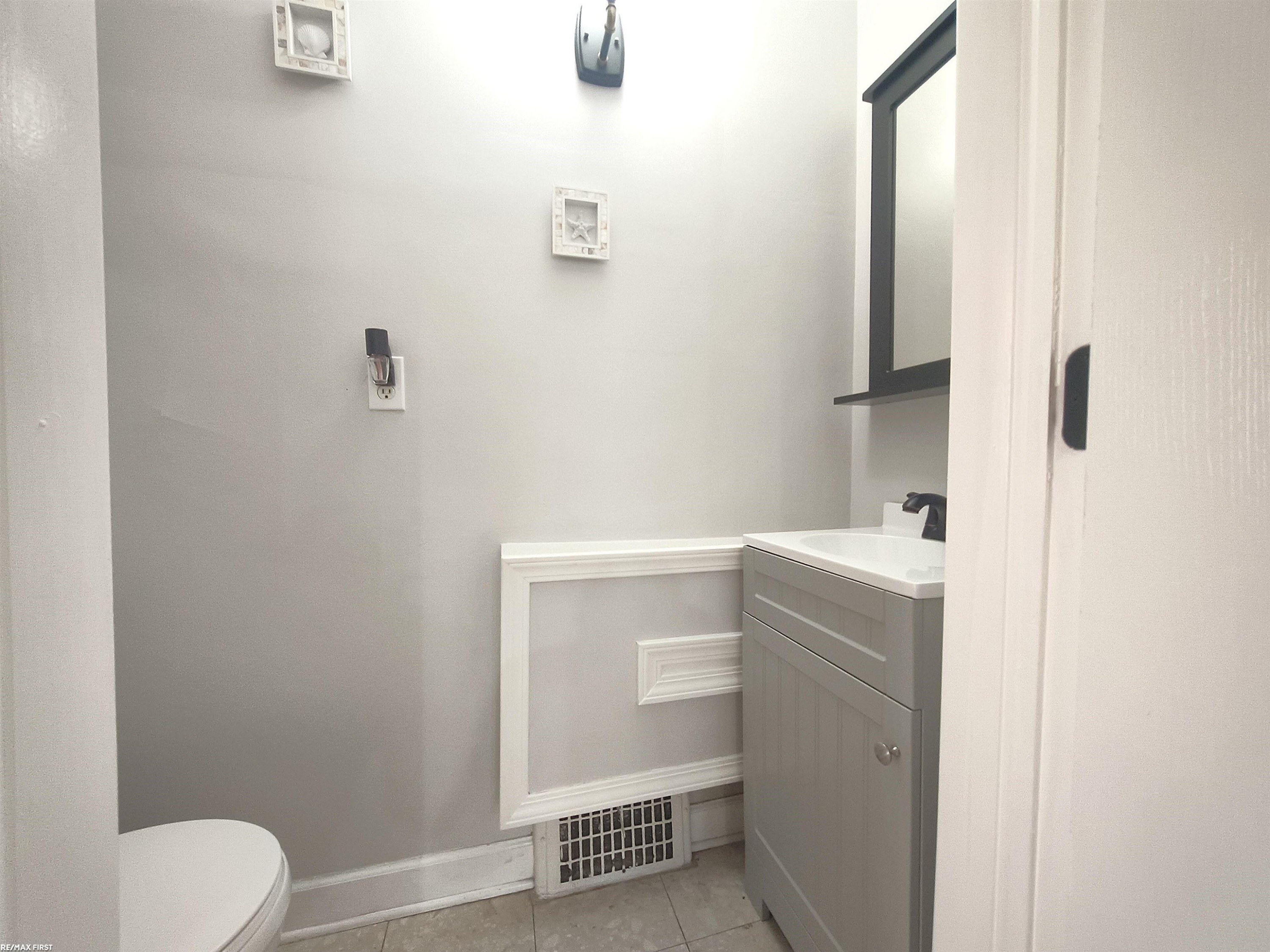 31778 Cloverly Court, Warren, MI 48092 — Photo 13