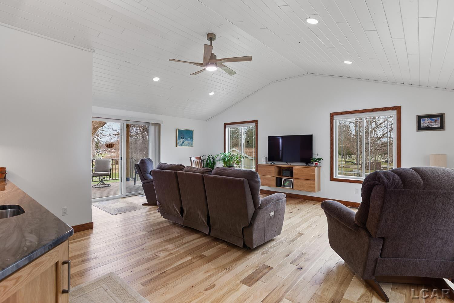 406 Seminole Drive, Tecumseh, MI 49286 — Photo 2