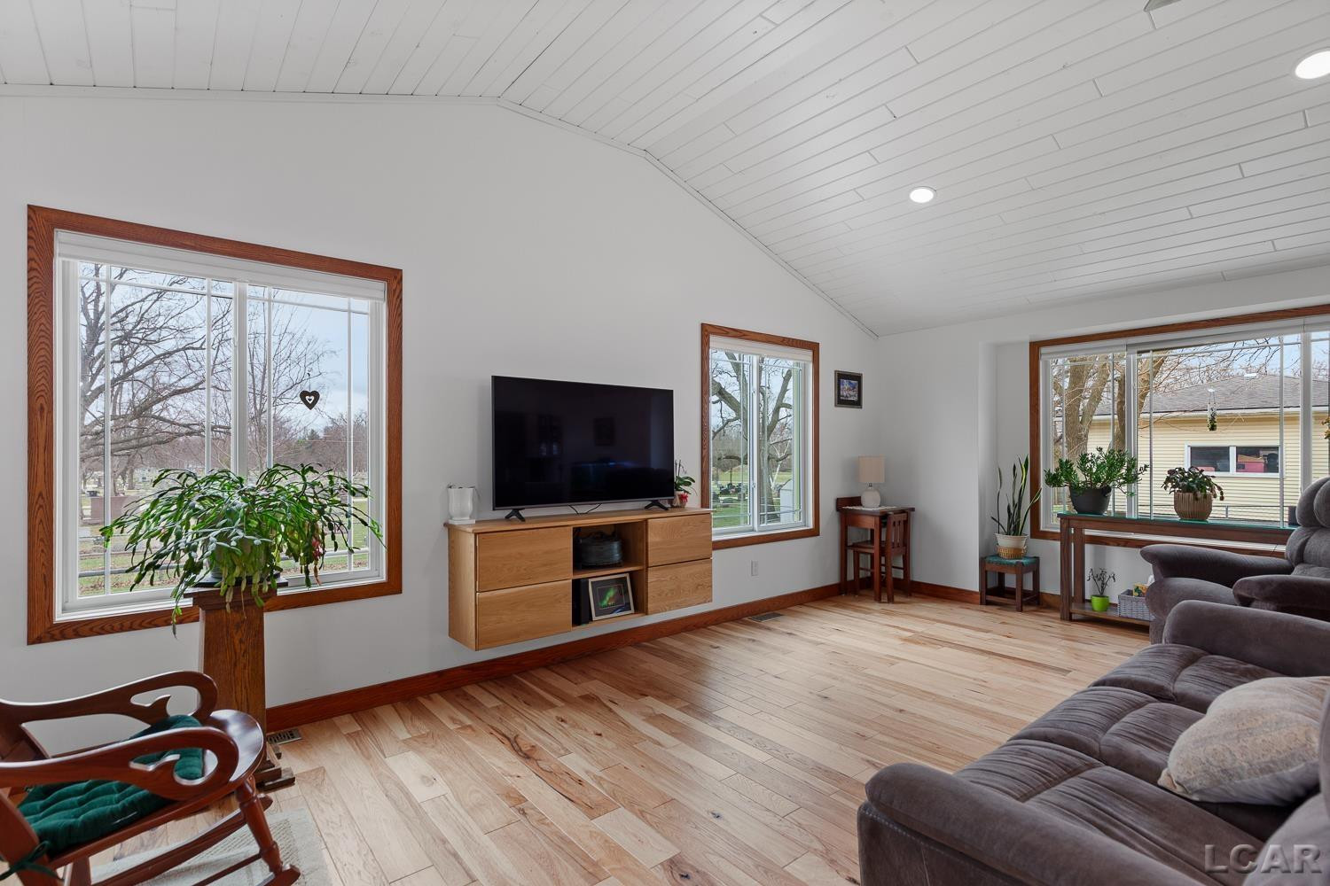 406 Seminole Drive, Tecumseh, MI 49286 — Photo 16