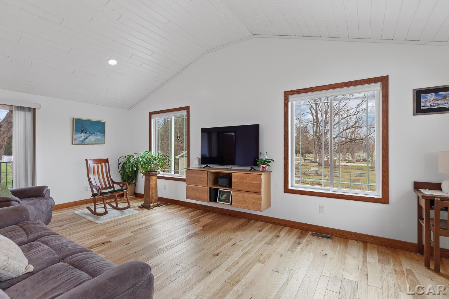 406 Seminole Drive, Tecumseh, MI 49286 — Photo 17