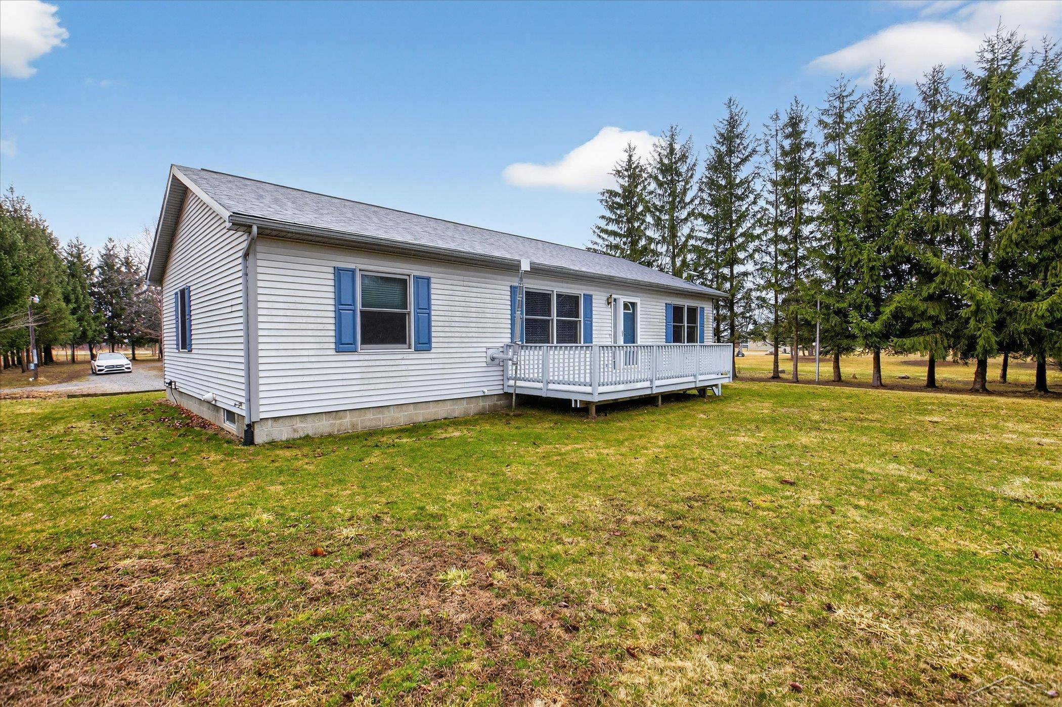 9280 N Lakeshore Road, Port Austin, MI 48467 — Photo 3