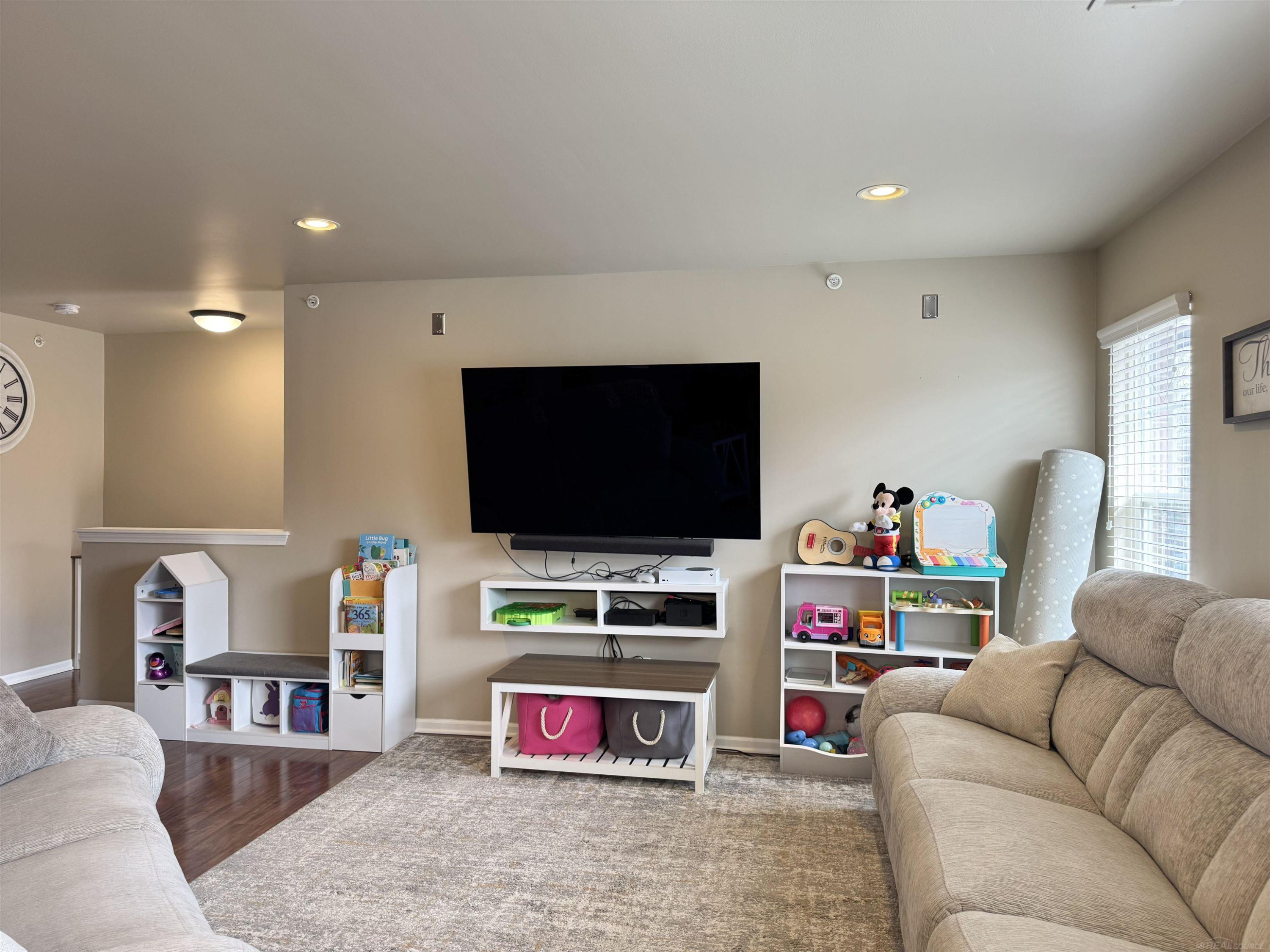 8449 Williamstown Drive, Shelby Twp, MI 48316 — Photo 8