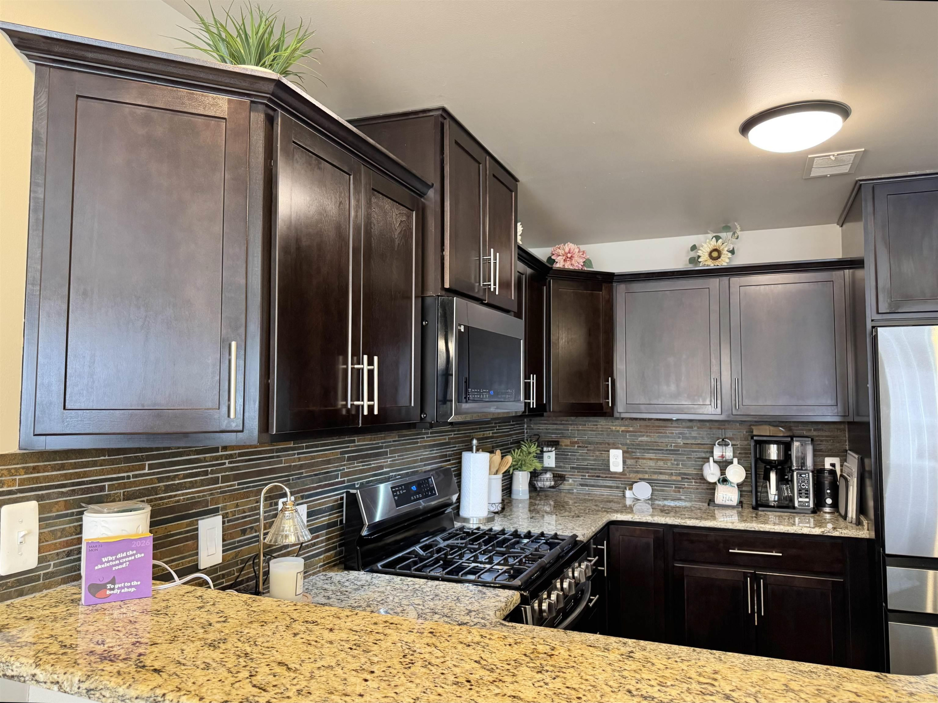 8449 Williamstown Drive, Shelby Twp, MI 48316 — Photo 15