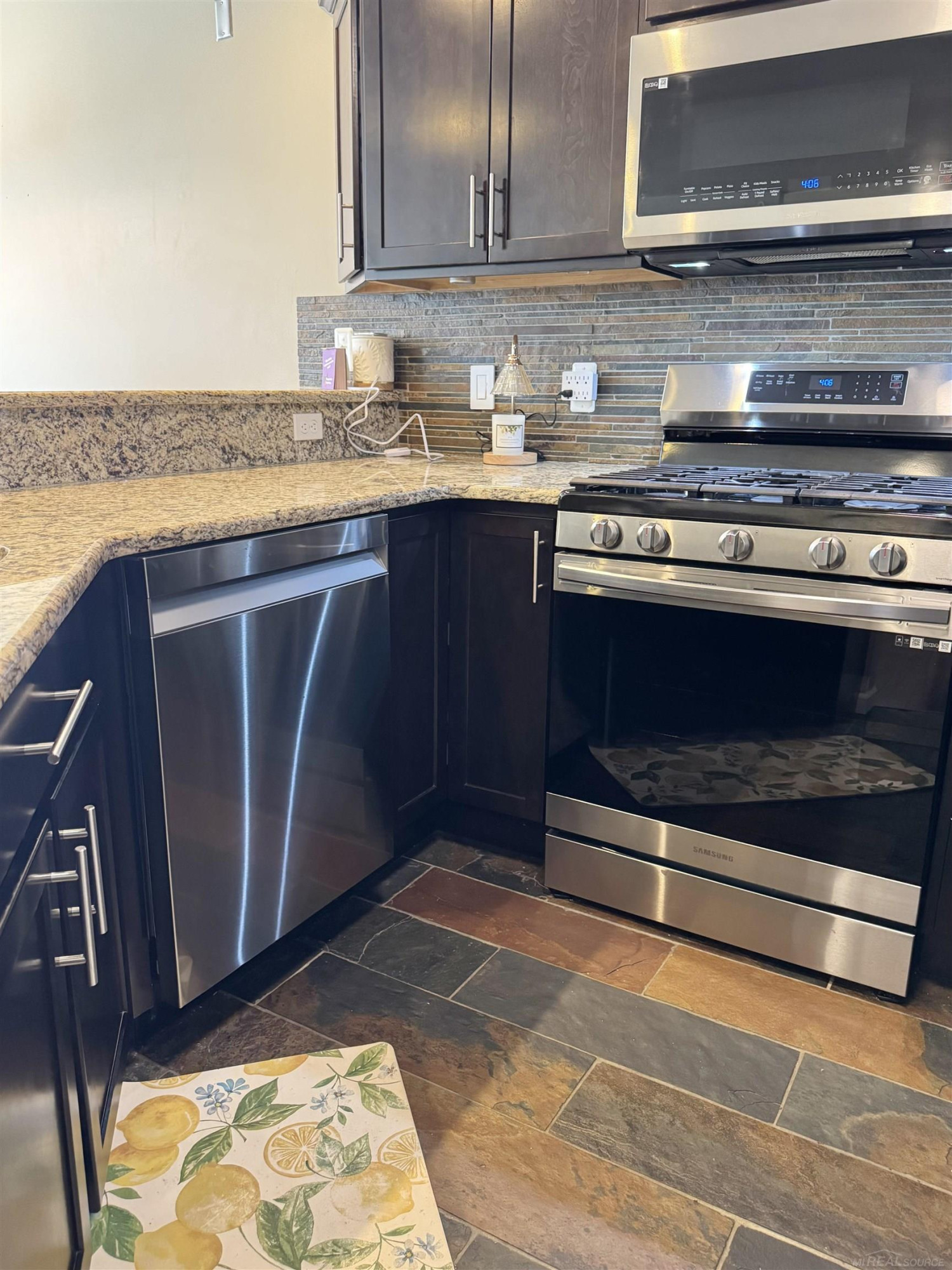 8449 Williamstown Drive, Shelby Twp, MI 48316 — Photo 17