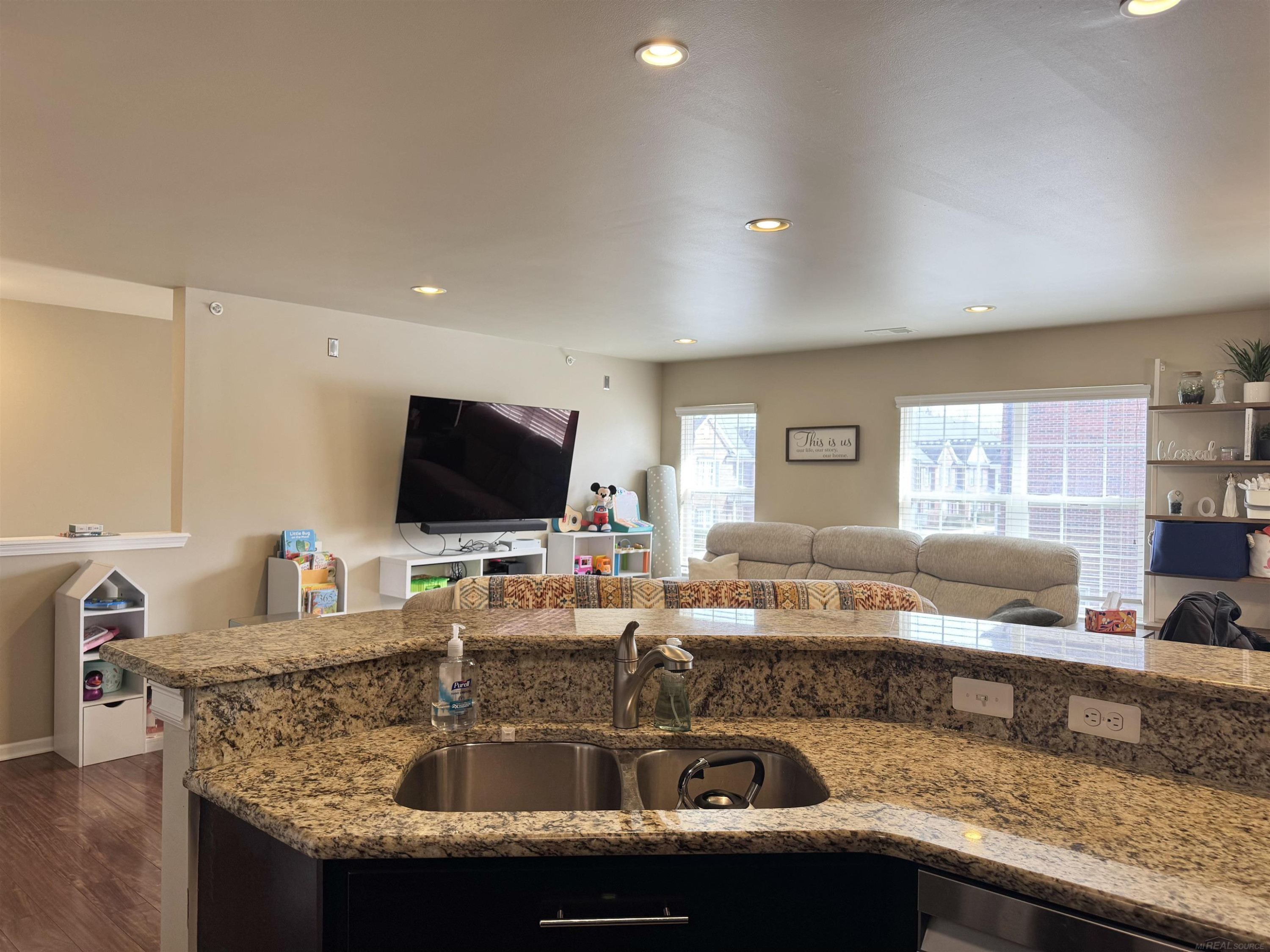 8449 Williamstown Drive, Shelby Twp, MI 48316 — Photo 20