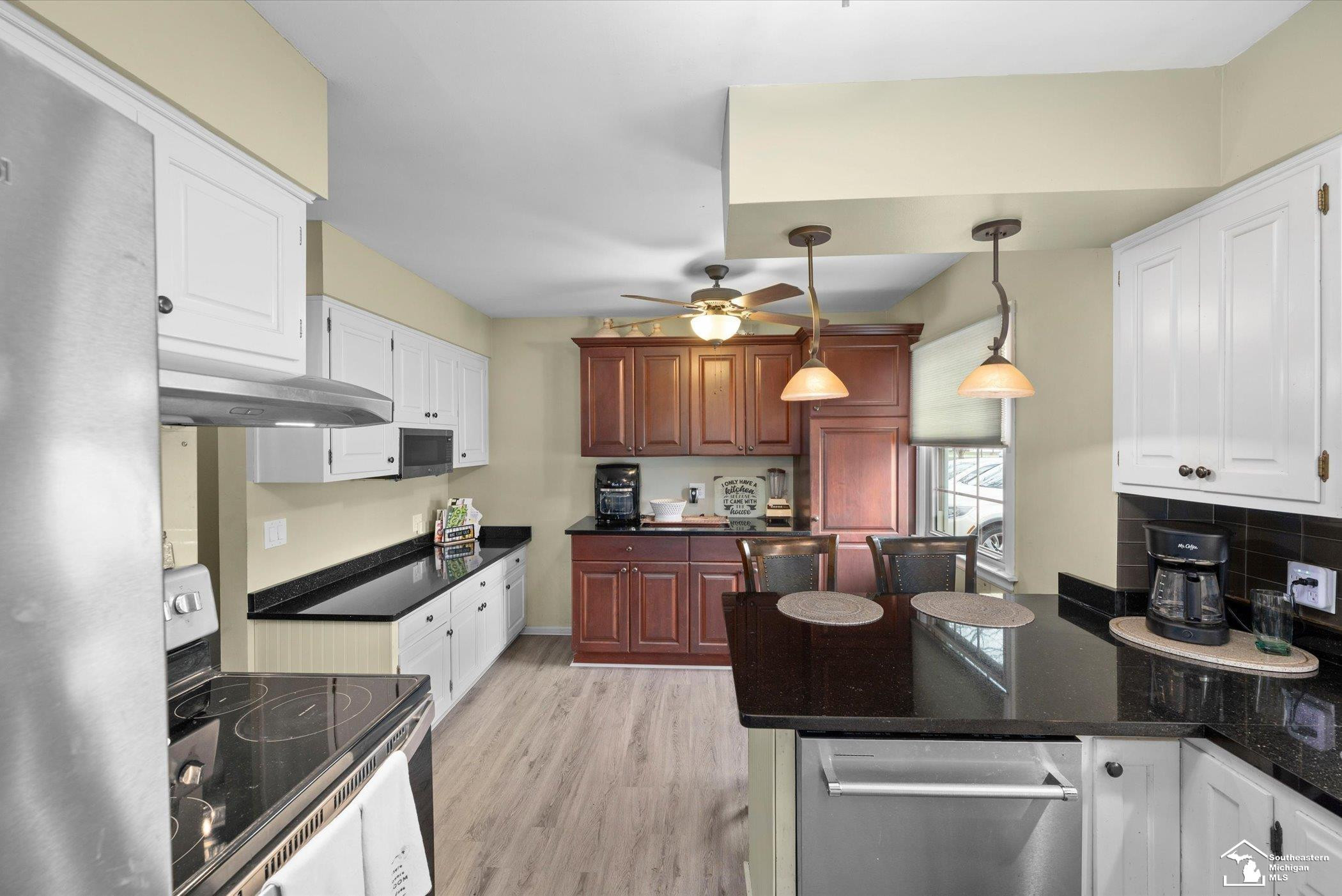 1584 Tennyson Drive, Temperance, MI 48182 — Photo 12