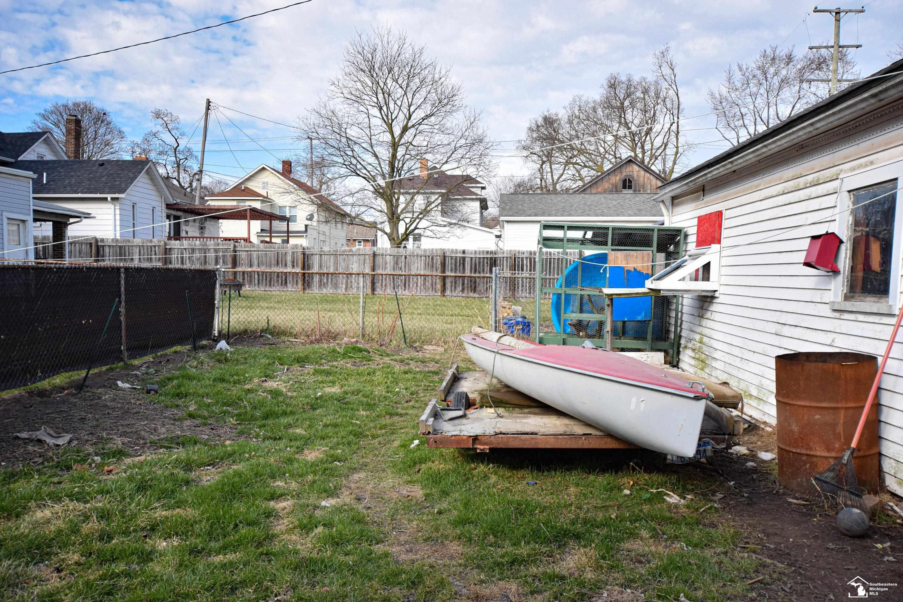 220 W 7TH Street, Monroe, MI 48161 — Photo 15