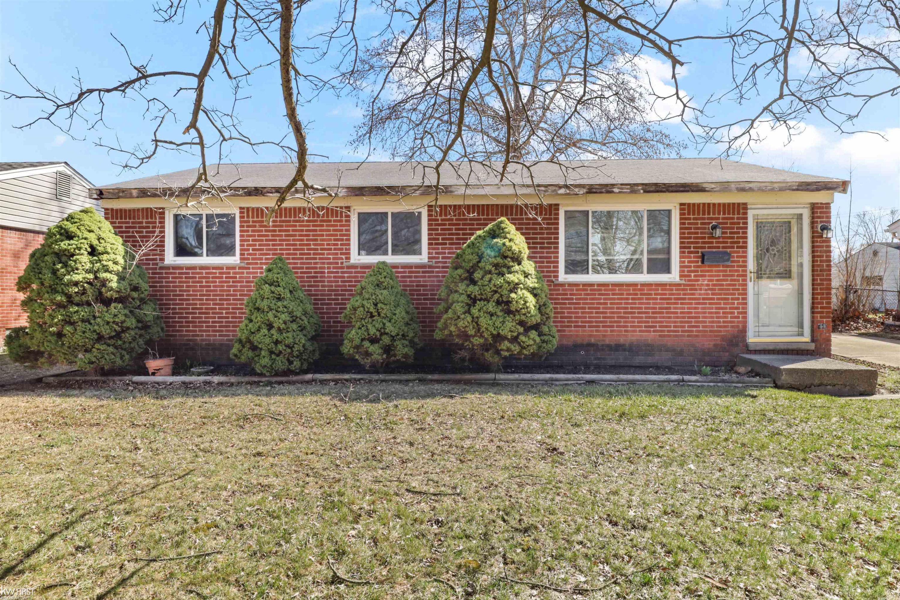 6715 Niagara Street, Romulus, MI 48174 — front exterior