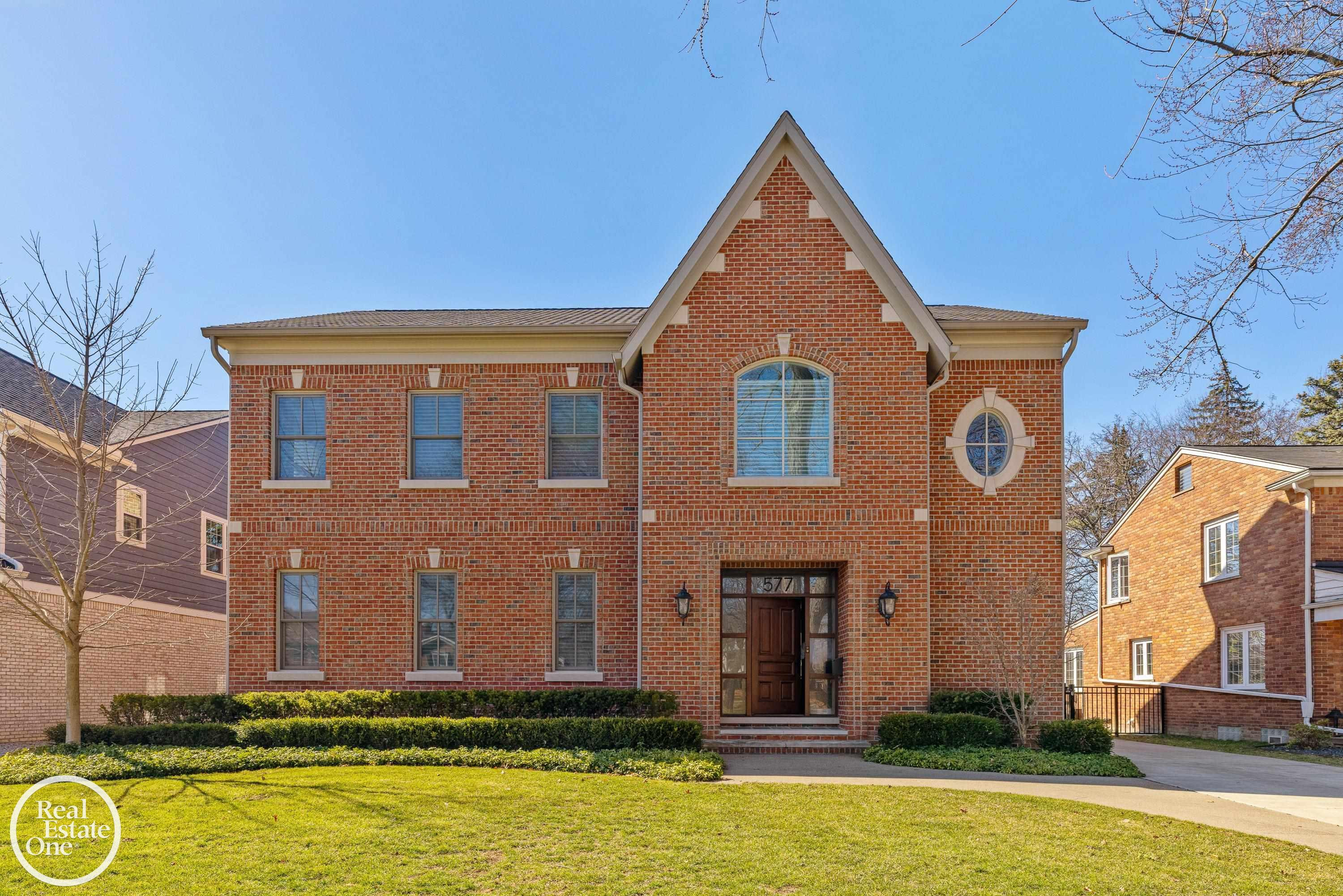 577 Washington Road, Grosse Pointe, MI 48230 — front exterior