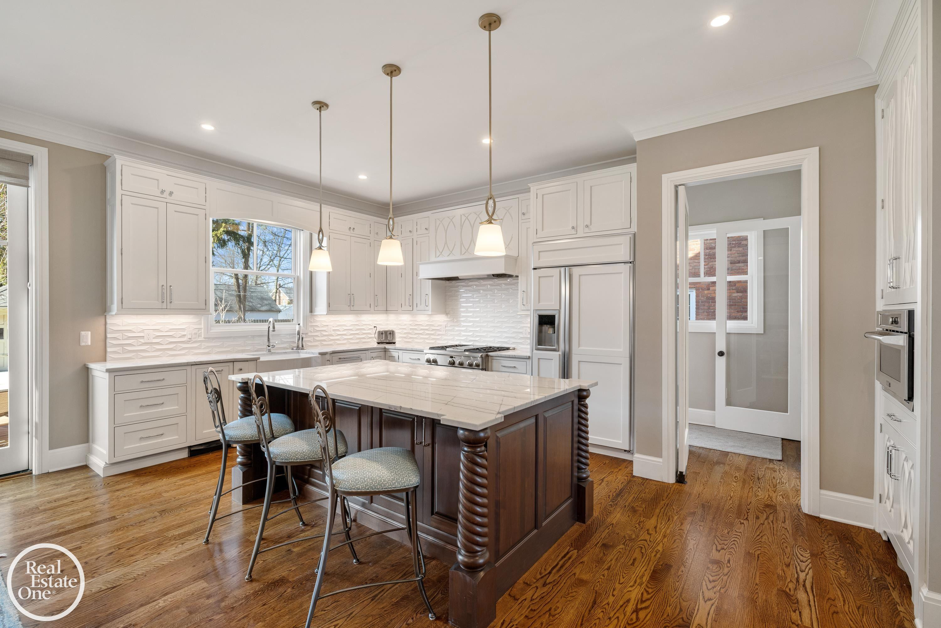 577 Washington Road, Grosse Pointe, MI 48230 — Photo 11