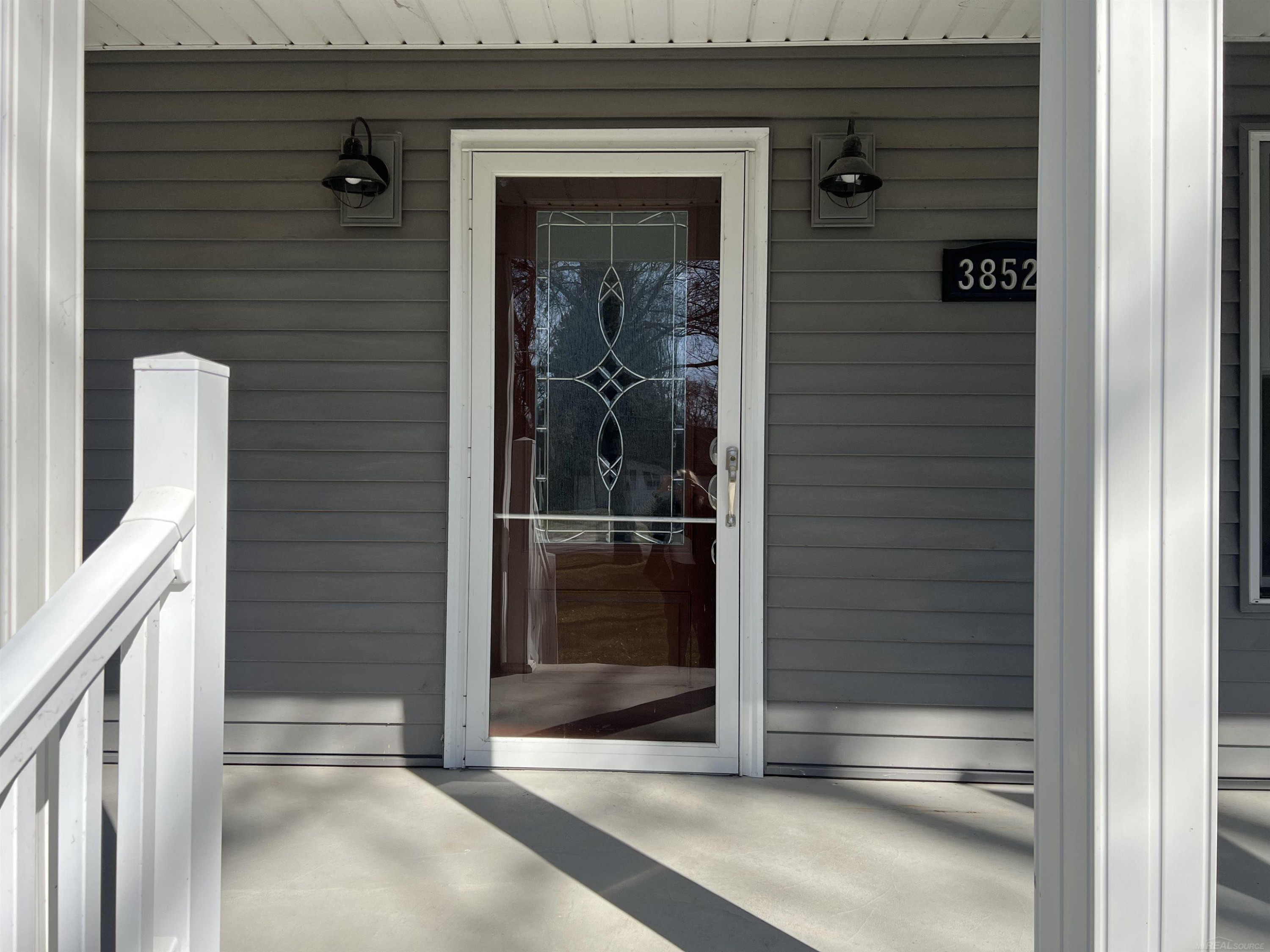 38524 Pineridge Street, MI — Photo 2