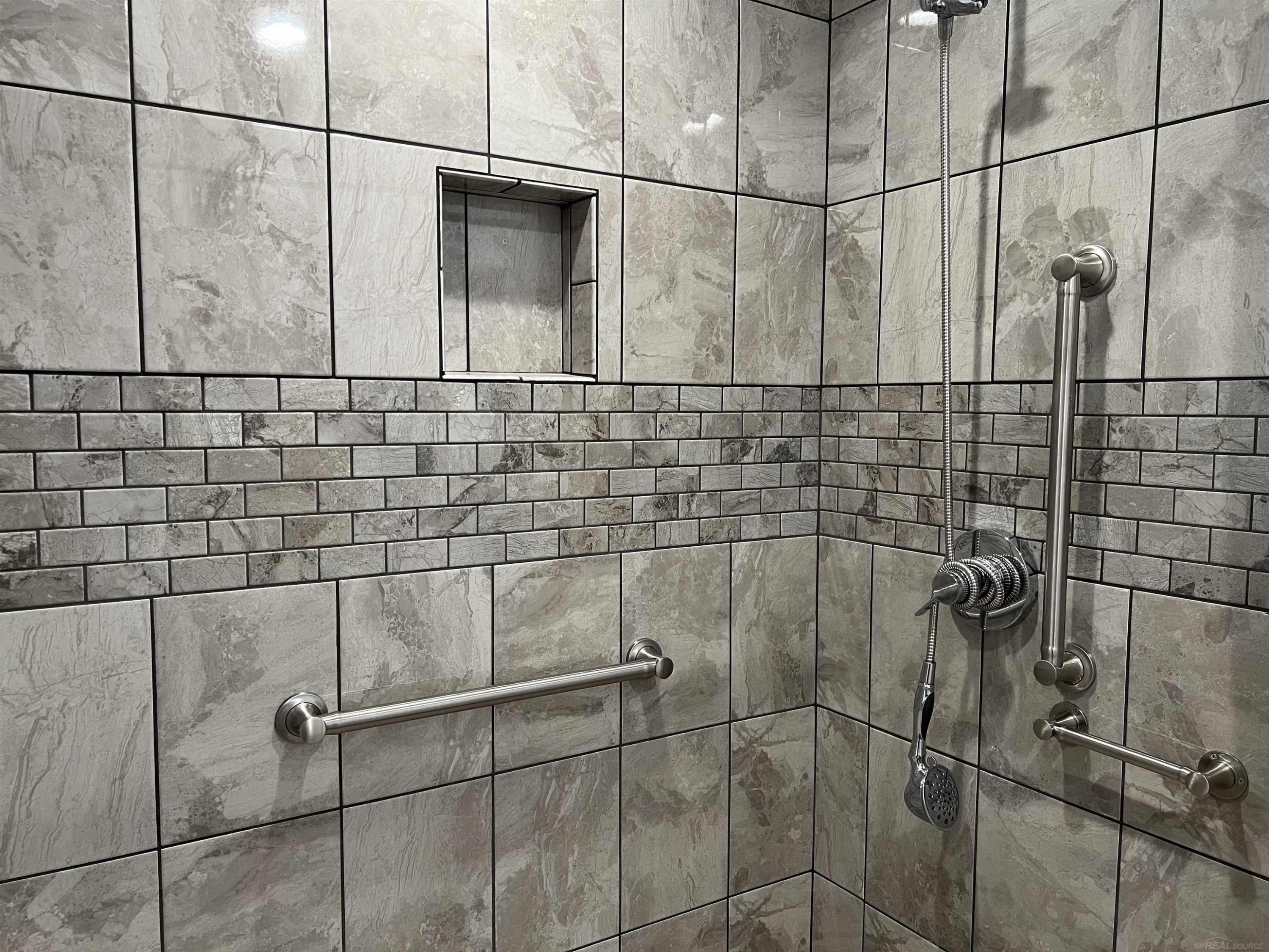 38524 Pineridge Street, MI — Photo 12