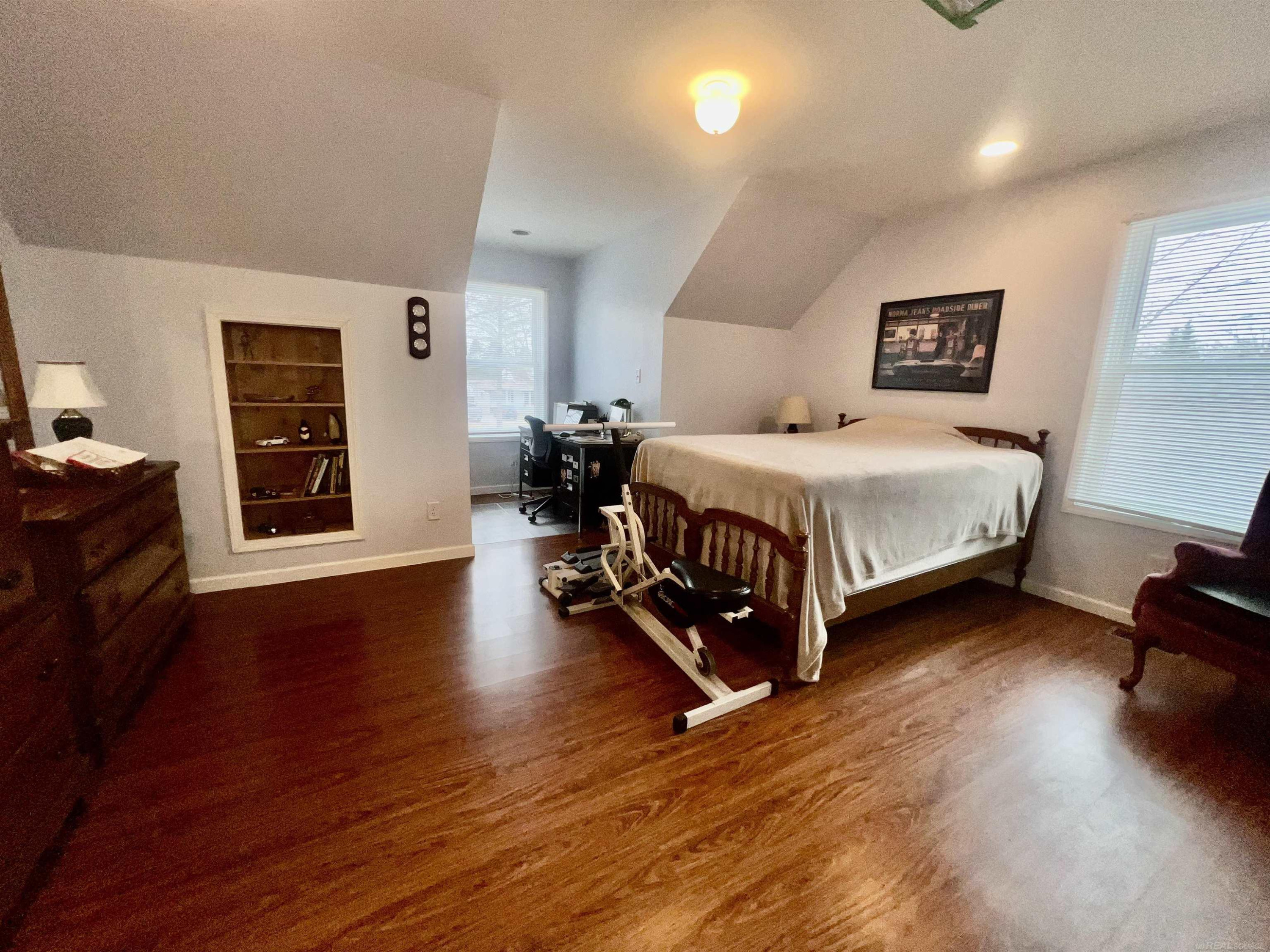 38524 Pineridge Street, MI — Photo 14