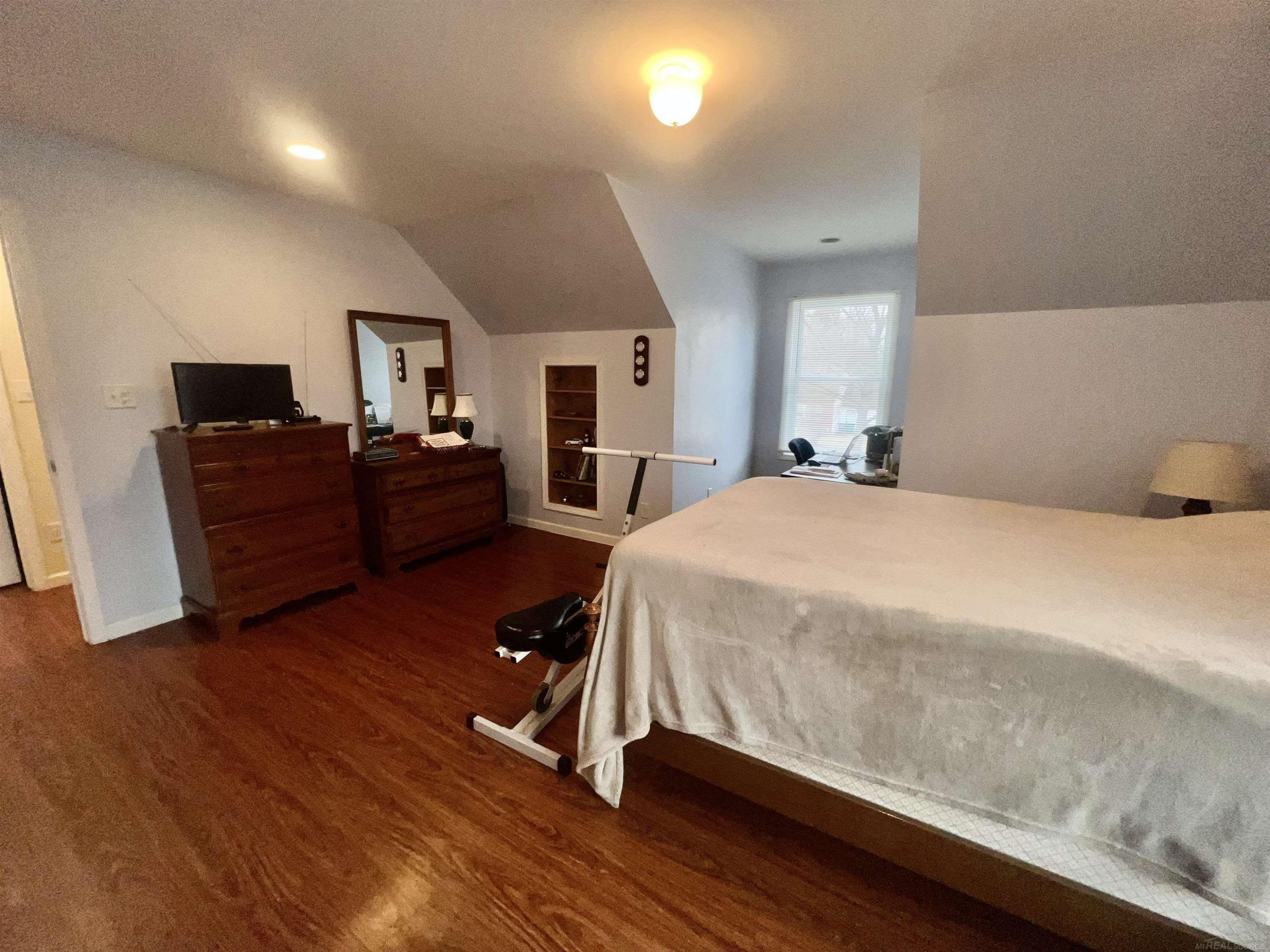 38524 Pineridge Street, MI — Photo 15
