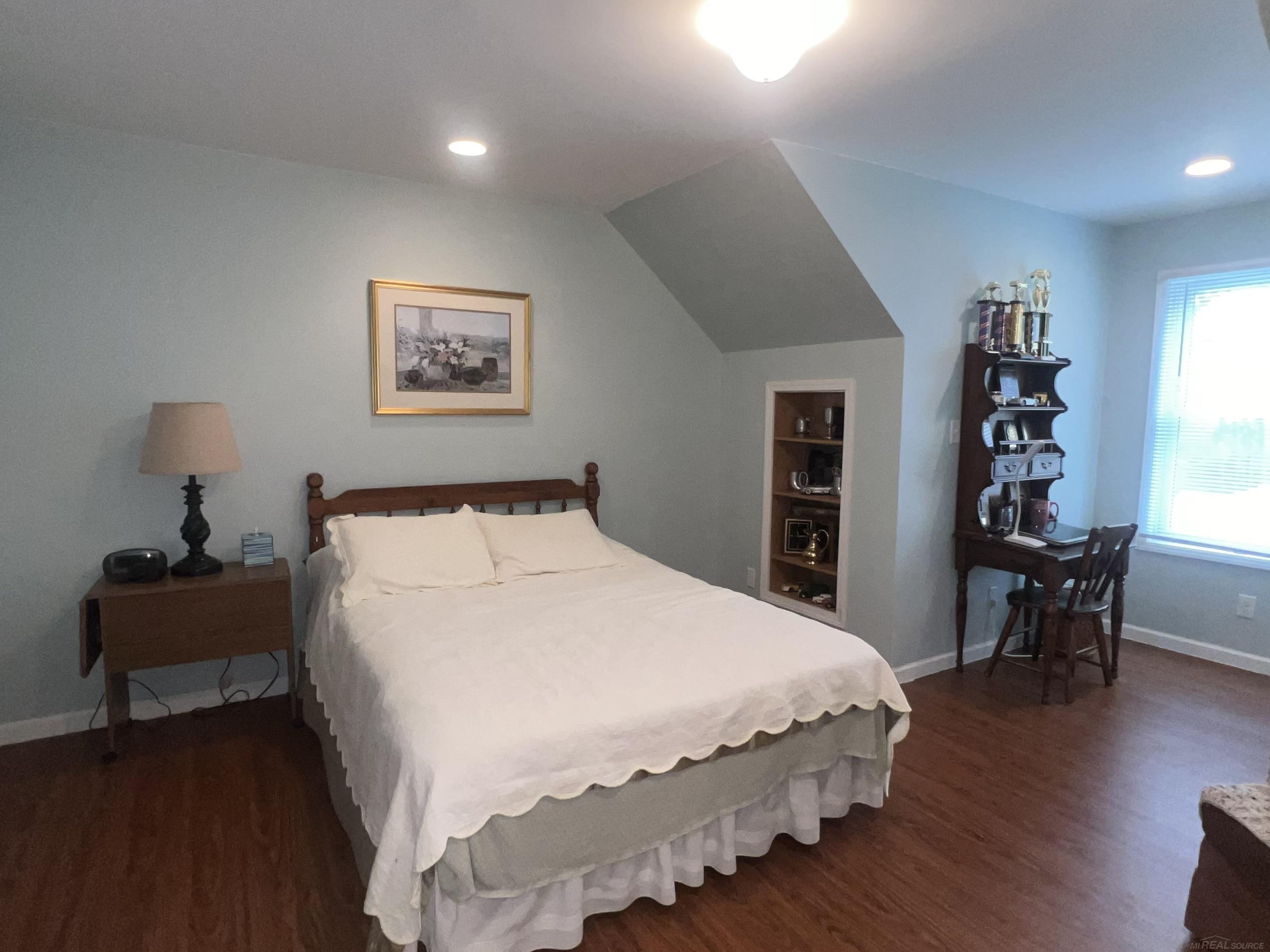 38524 Pineridge Street, MI — Photo 19