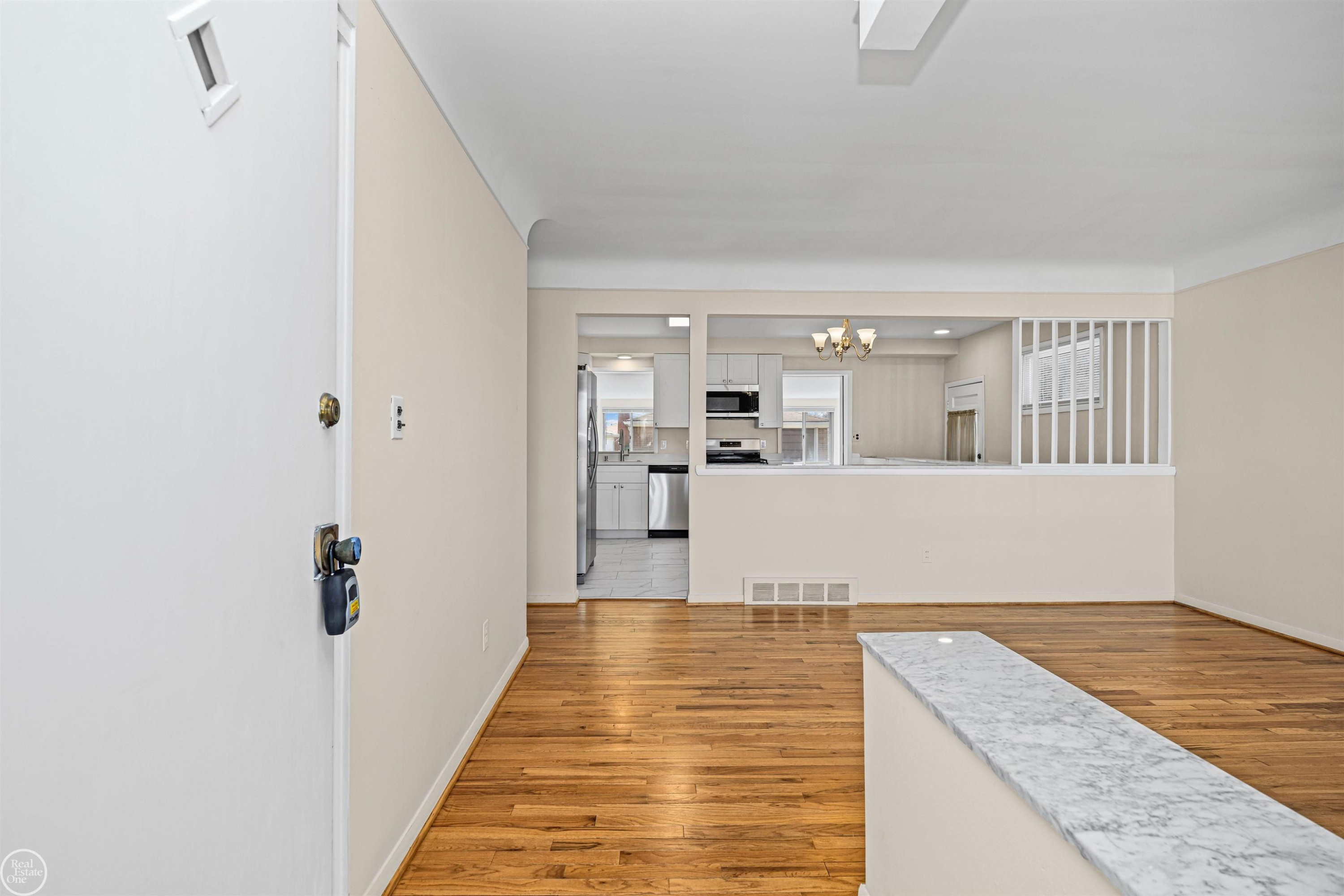 16840 MAY Avenue, Eastpointe, MI 48021 — Photo 3