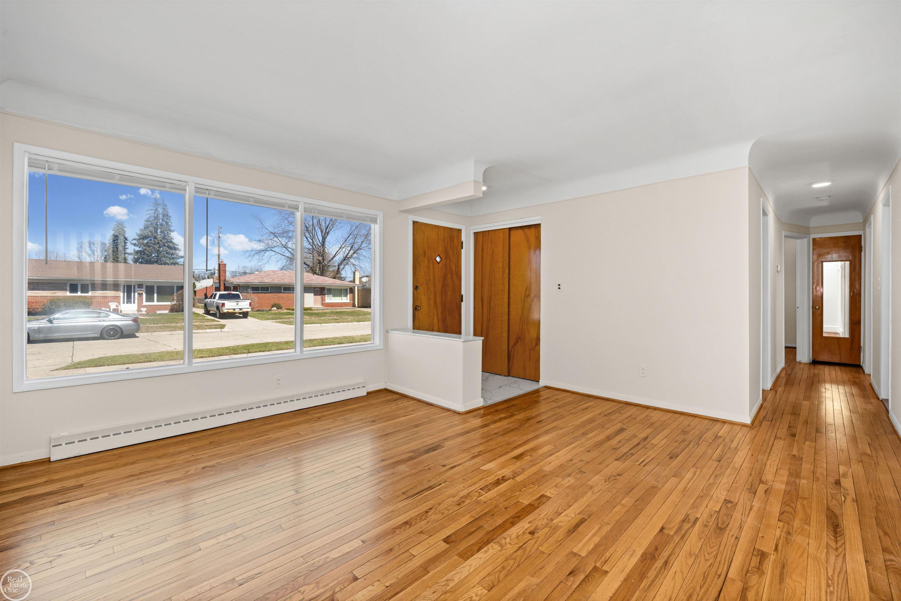 16840 MAY Avenue, Eastpointe, MI 48021 — Photo 7