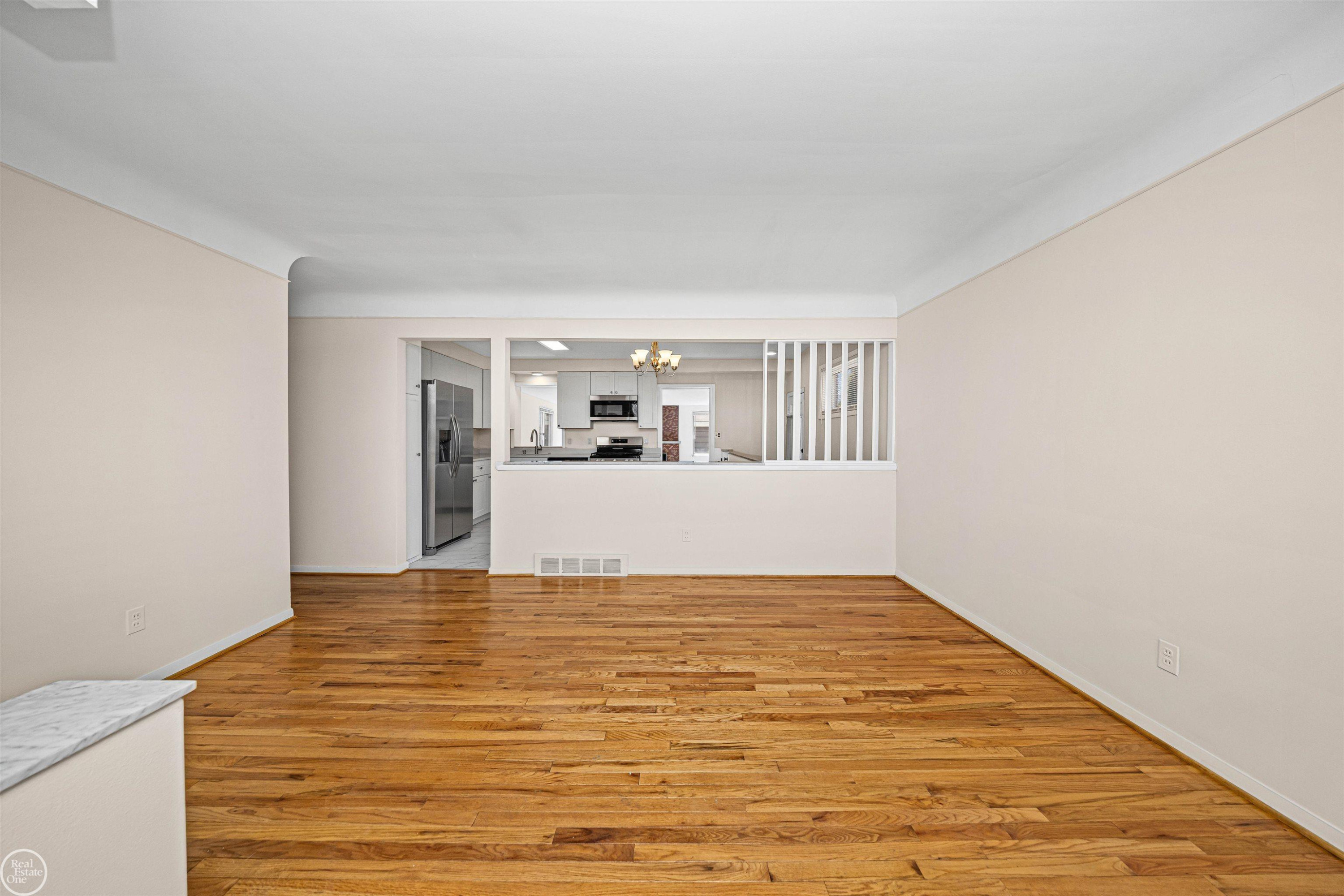 16840 MAY Avenue, Eastpointe, MI 48021 — Photo 9