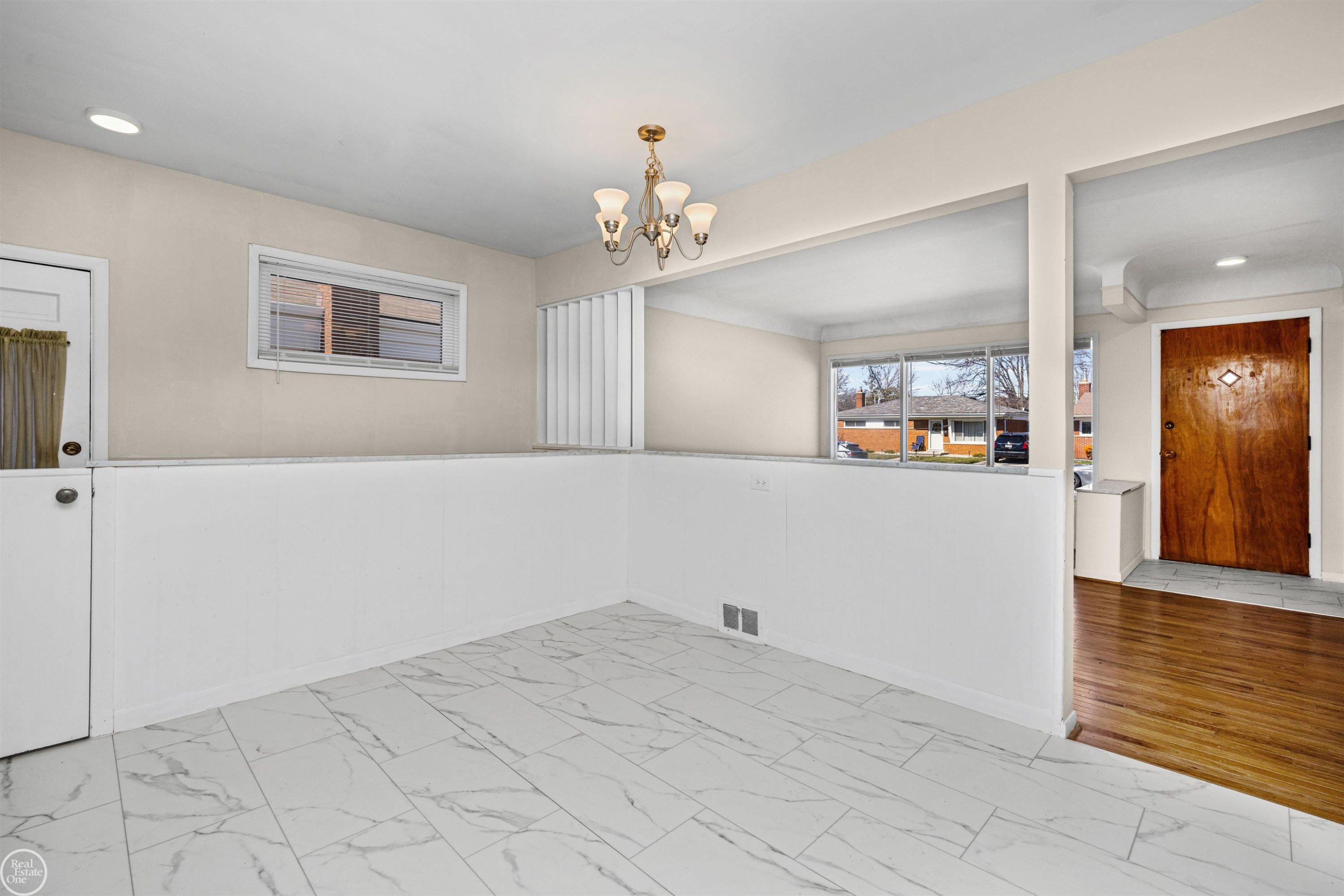 16840 MAY Avenue, Eastpointe, MI 48021 — Photo 15