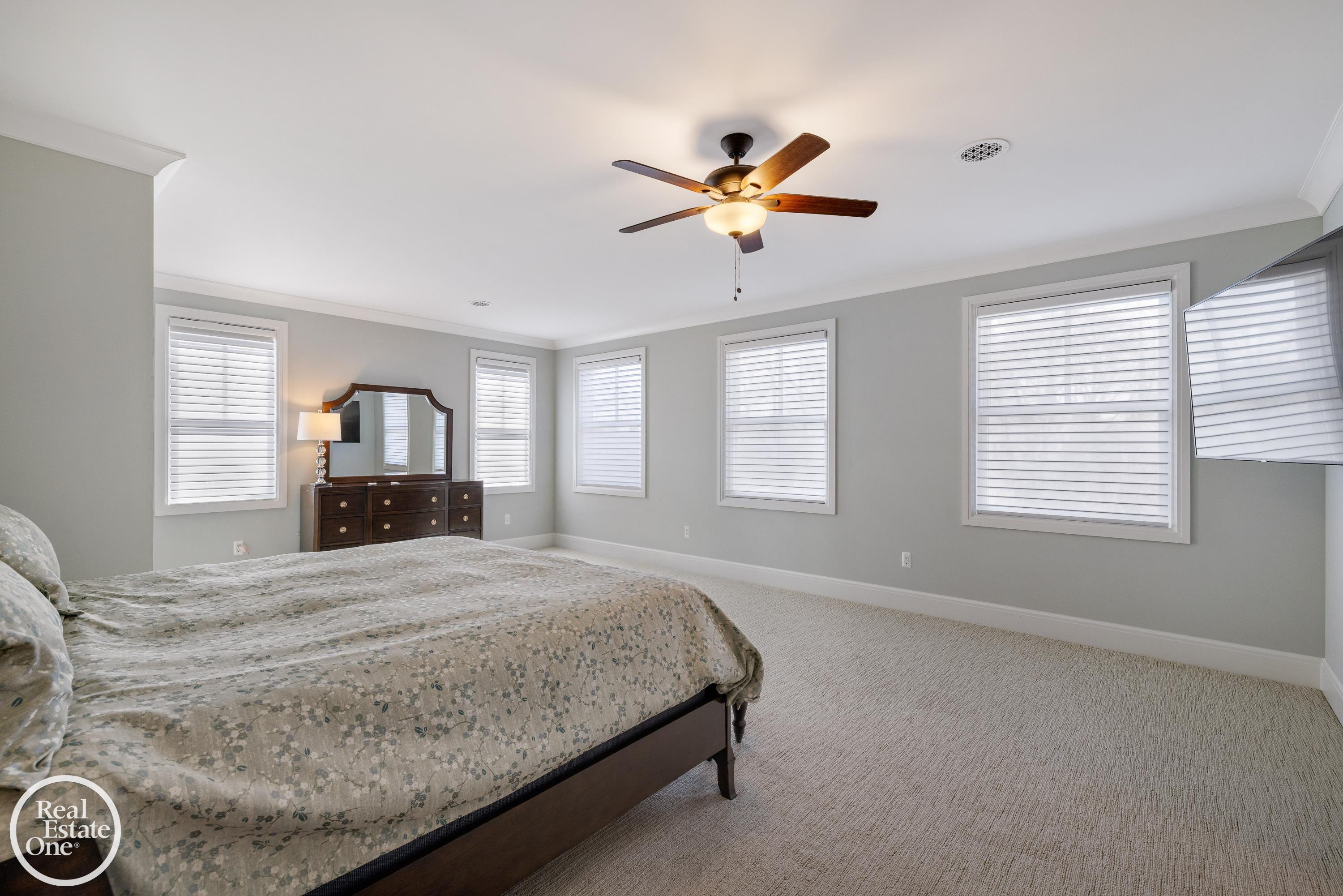 577 Washington Road, Grosse Pointe, MI 48230 — Photo 46