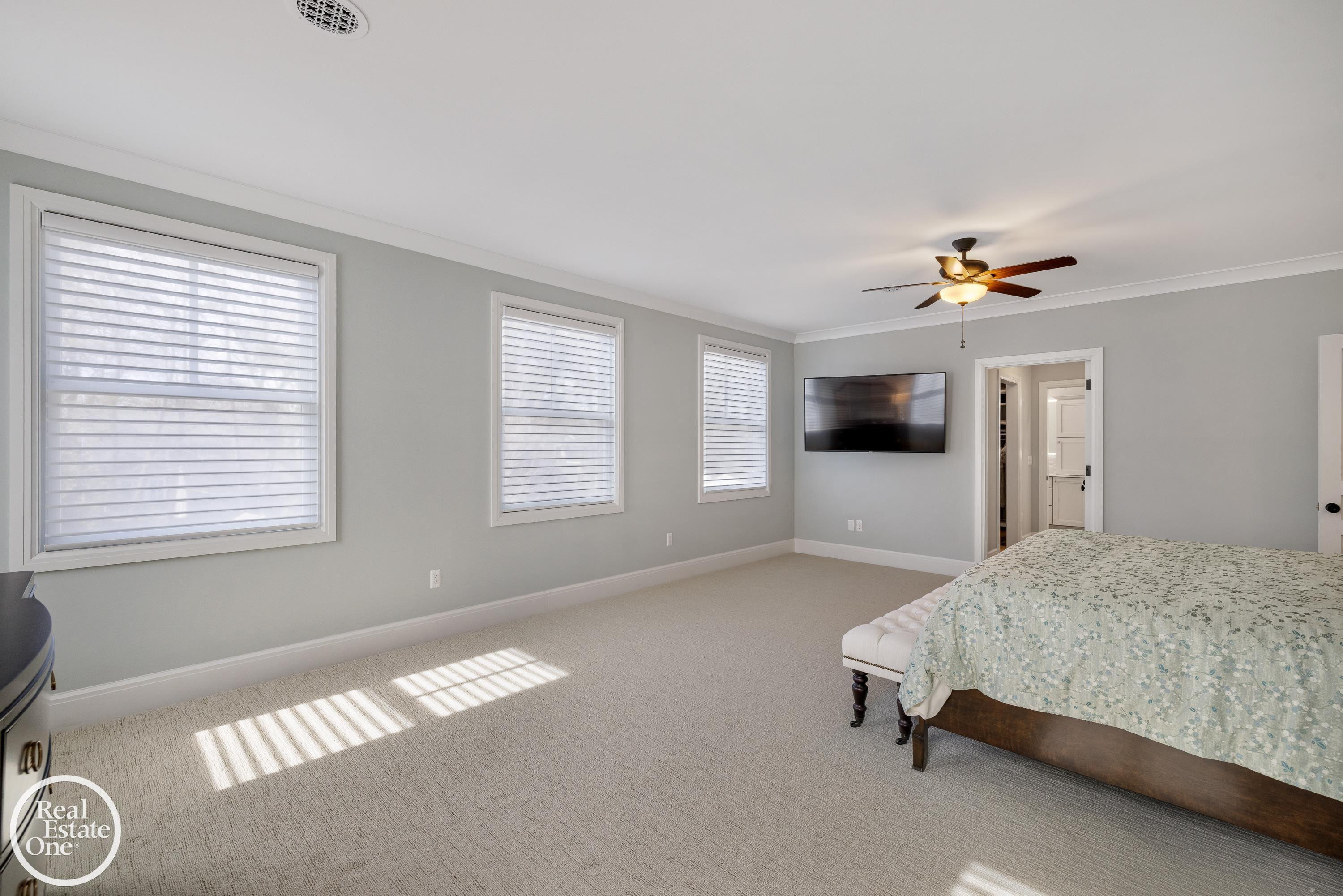 577 Washington Road, Grosse Pointe, MI 48230 — Photo 49