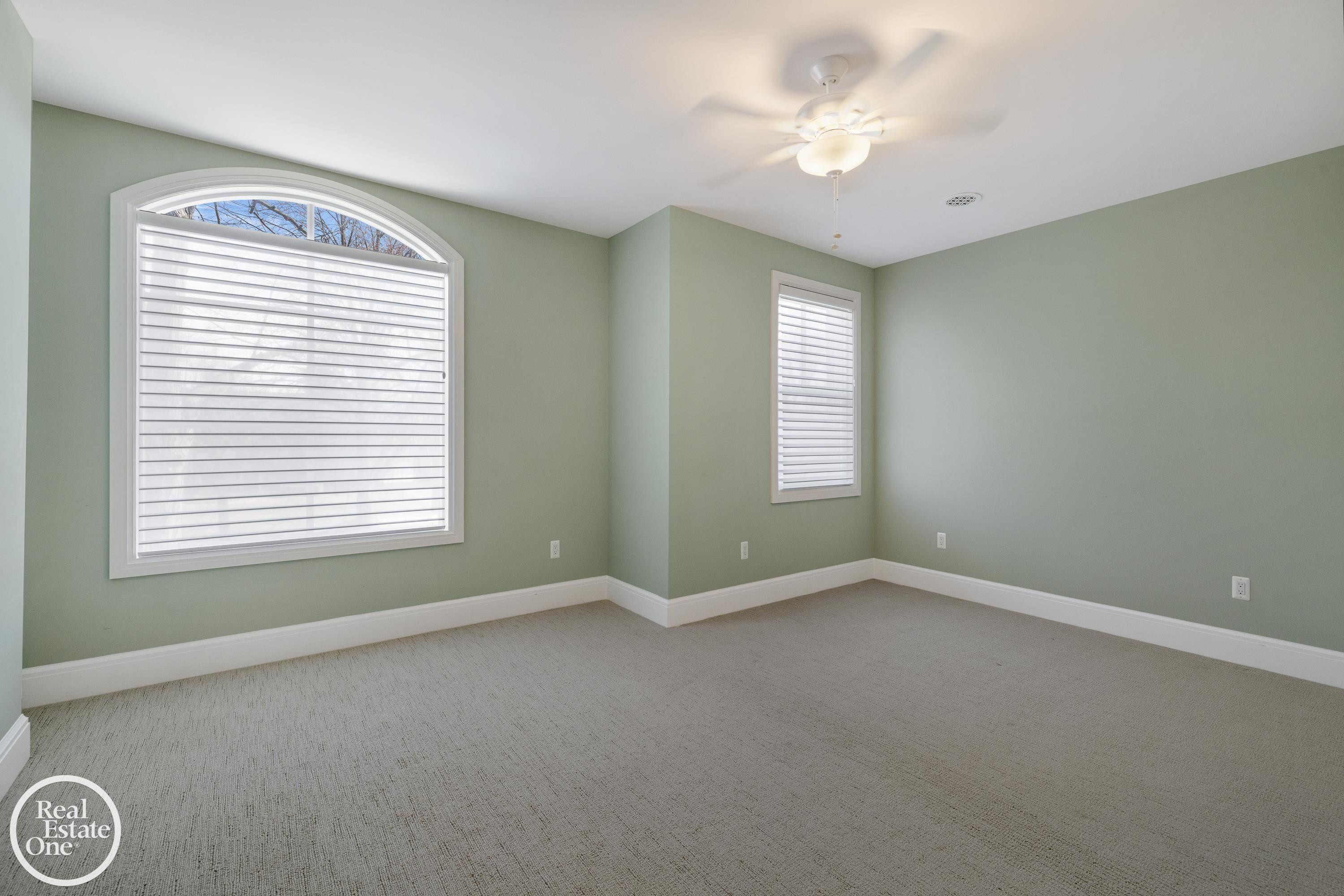577 Washington Road, Grosse Pointe, MI 48230 — Photo 57