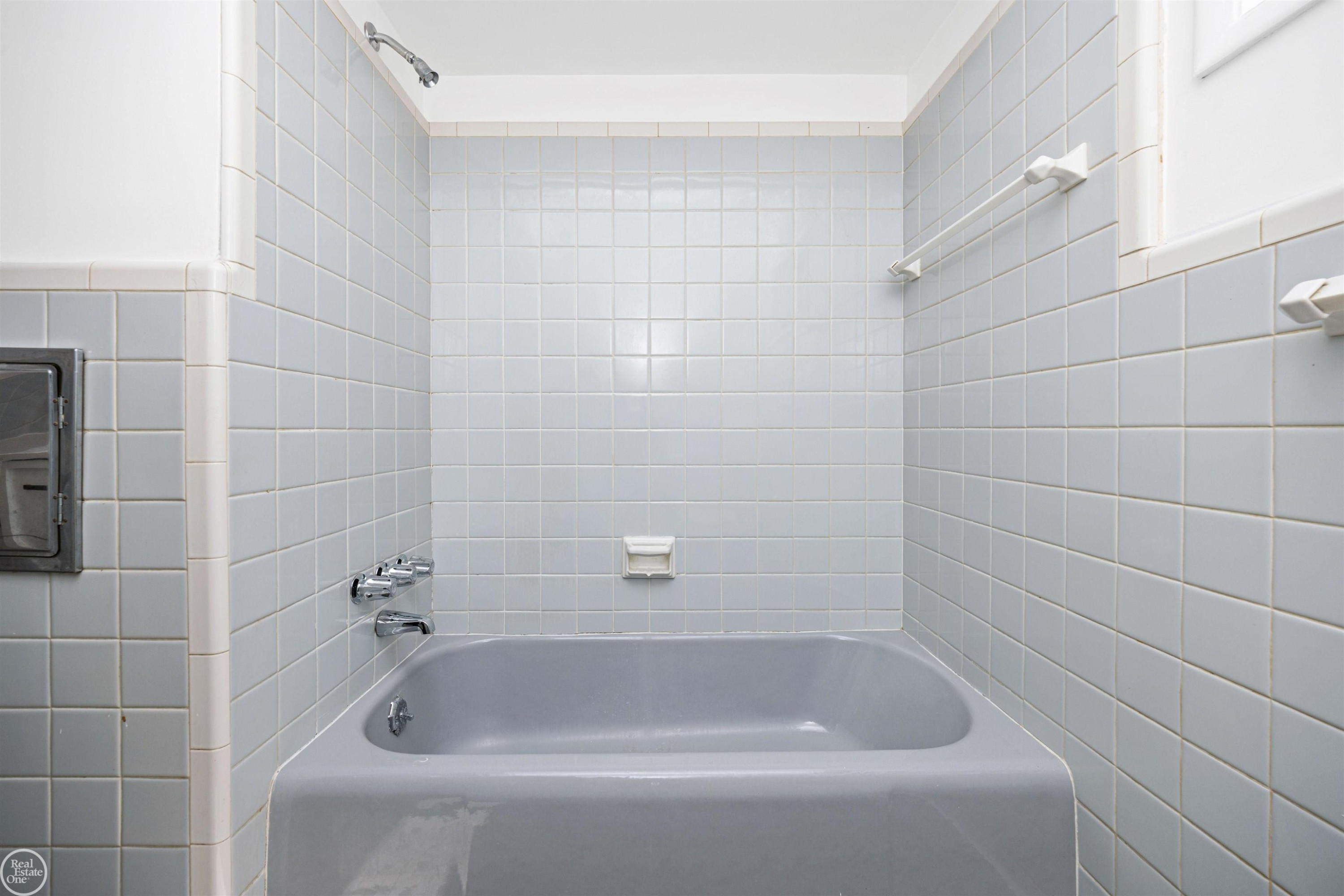 16840 MAY Avenue, Eastpointe, MI 48021 — Photo 30