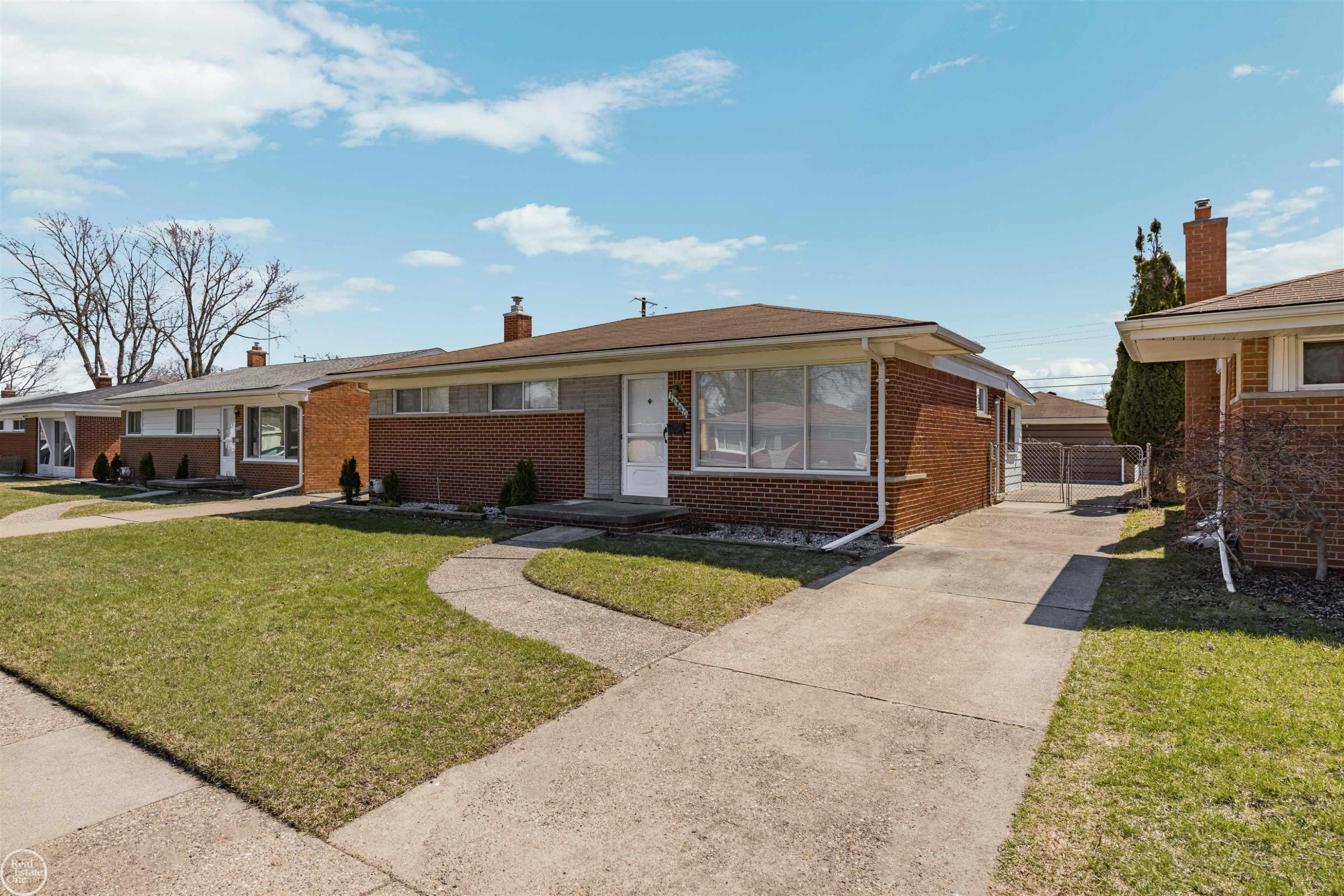 16840 MAY Avenue, Eastpointe, MI 48021 — Photo 40
