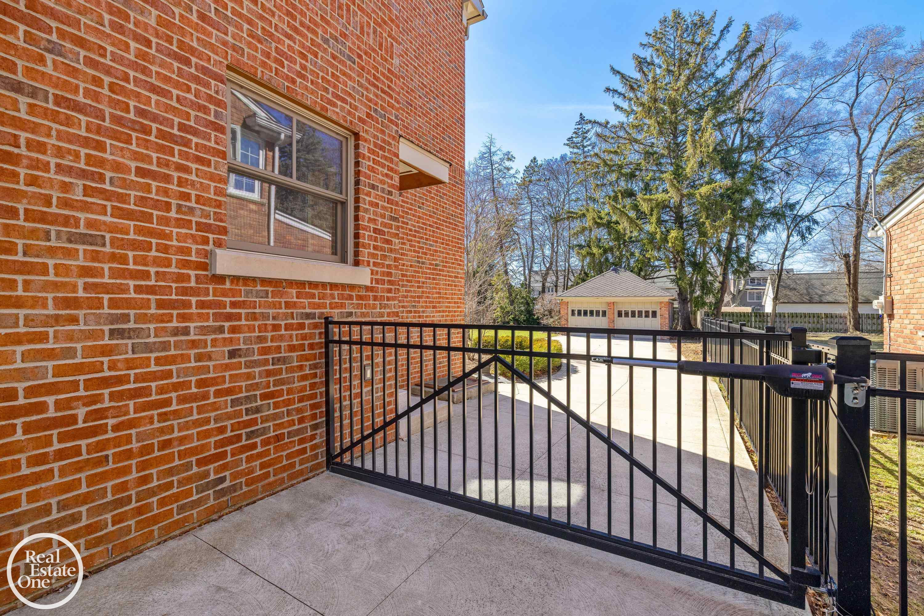 577 Washington Road, Grosse Pointe, MI 48230 — Photo 74