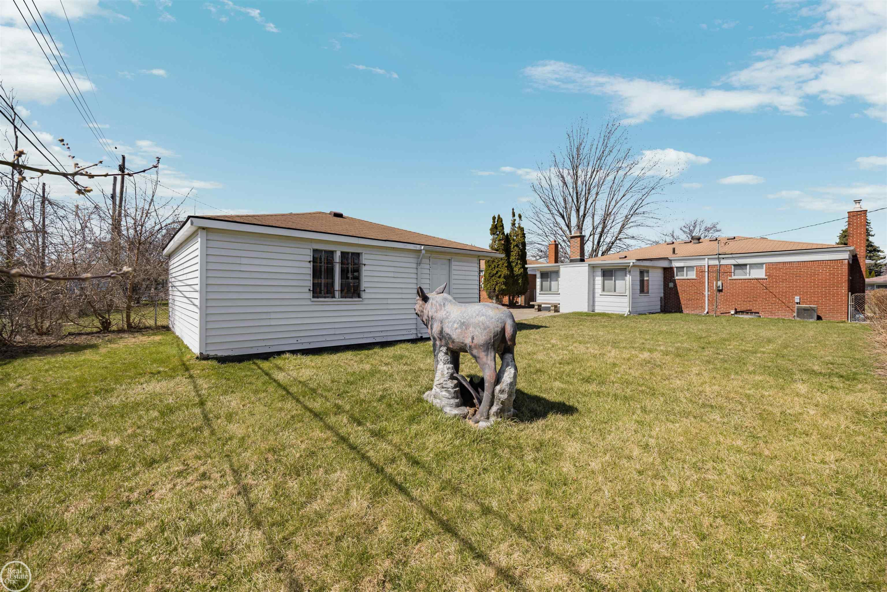 16840 MAY Avenue, Eastpointe, MI 48021 — Photo 48