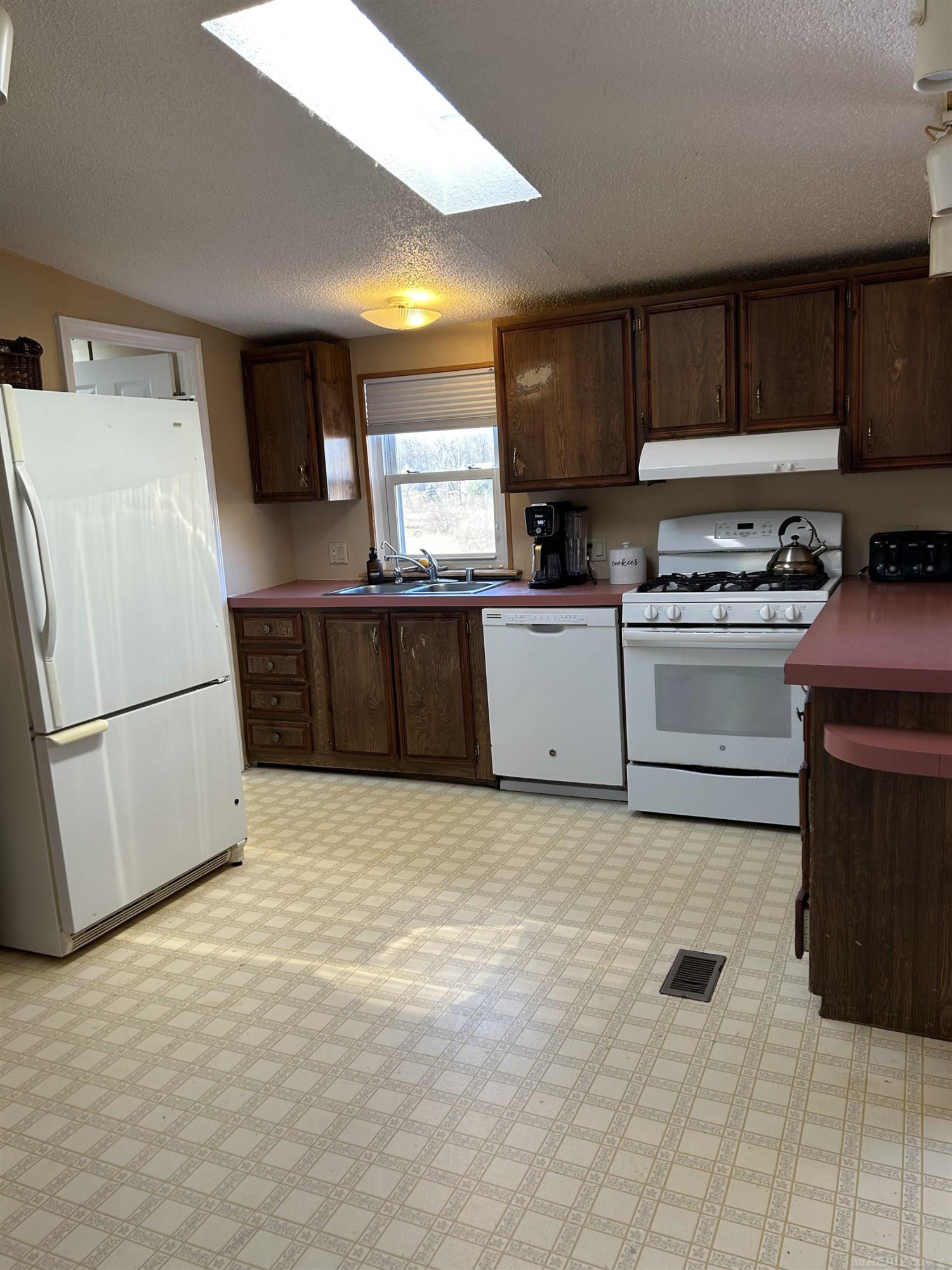 3894 Lake George Road, Dryden, MI 48428 — Photo 5