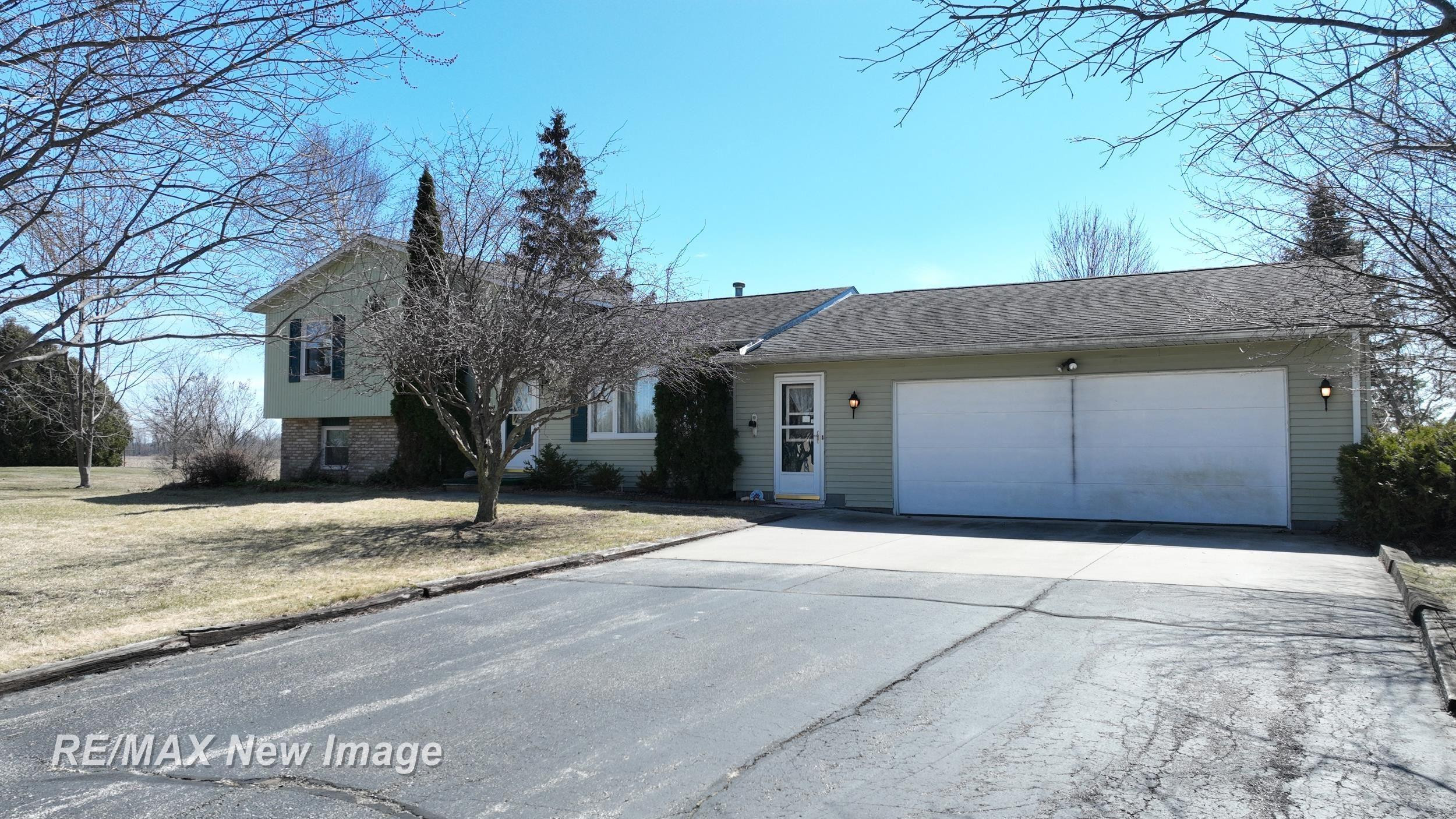 1415 W North Union Road, Auburn, MI 48611 — Photo 2