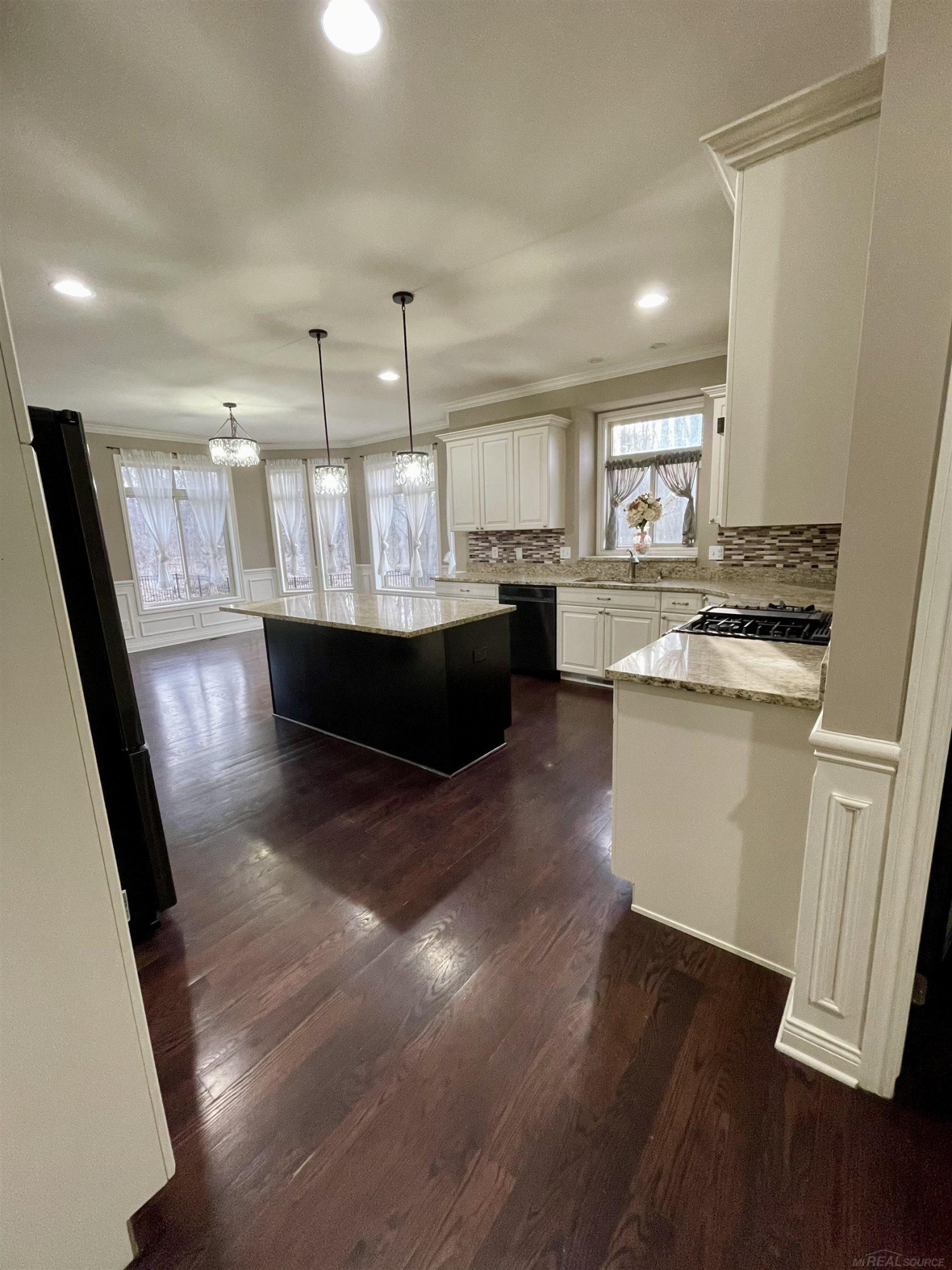 50181 Dante Court, New Baltimore, MI 48047 — Photo 20