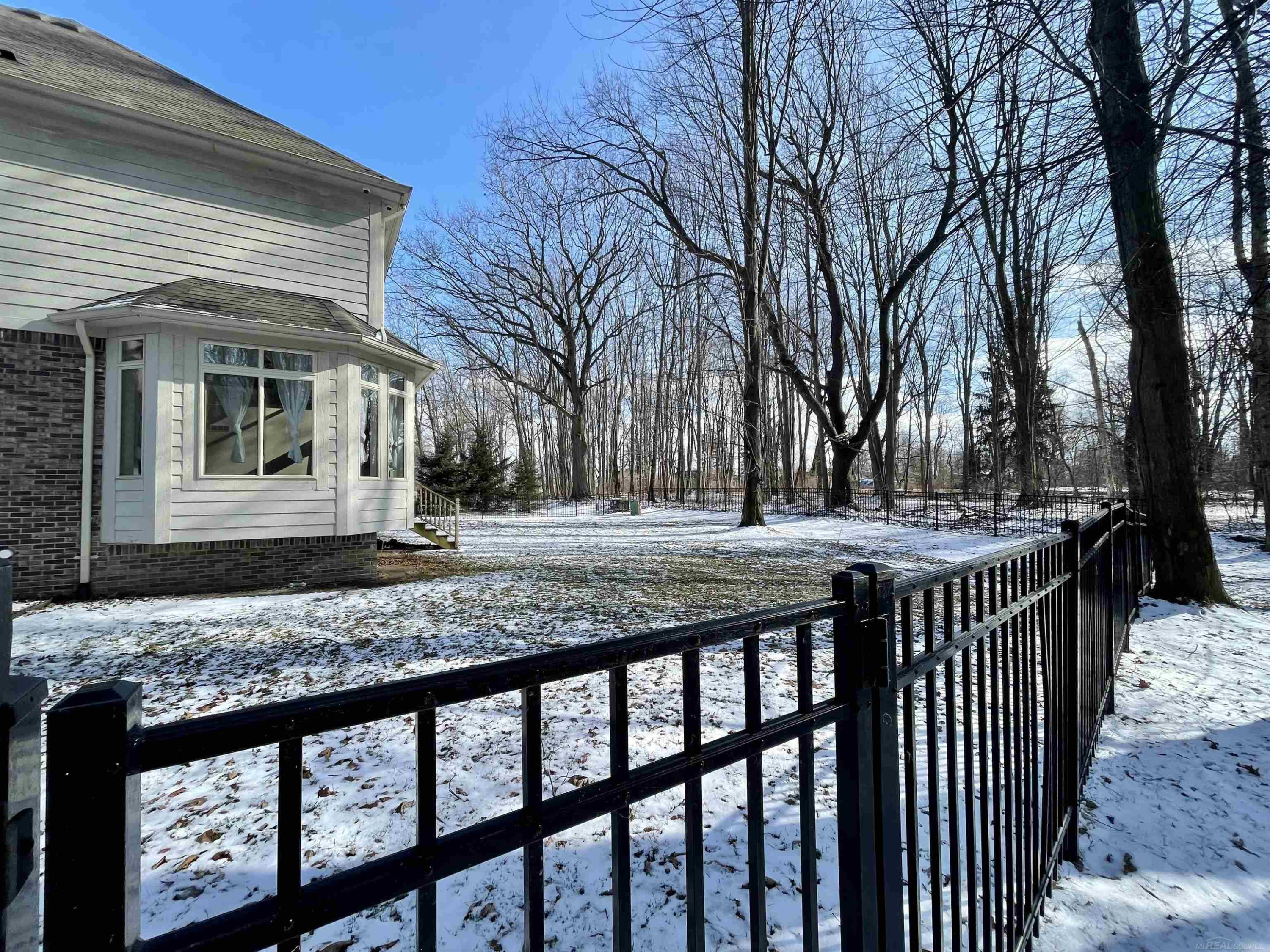 50181 Dante Court, New Baltimore, MI 48047 — Photo 6