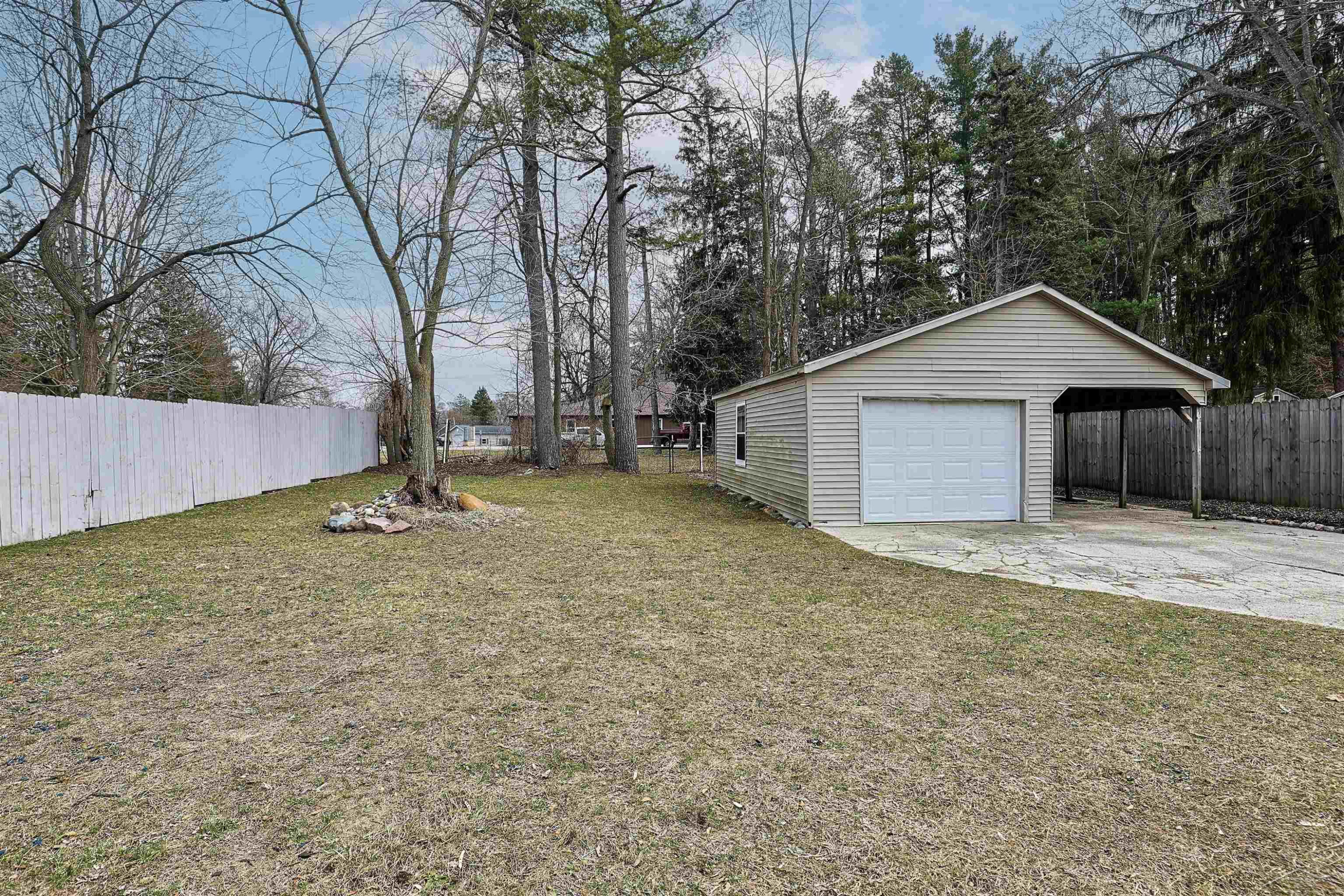 631 W Belle Avenue, Saint Charles, MI 48865 — Photo 26