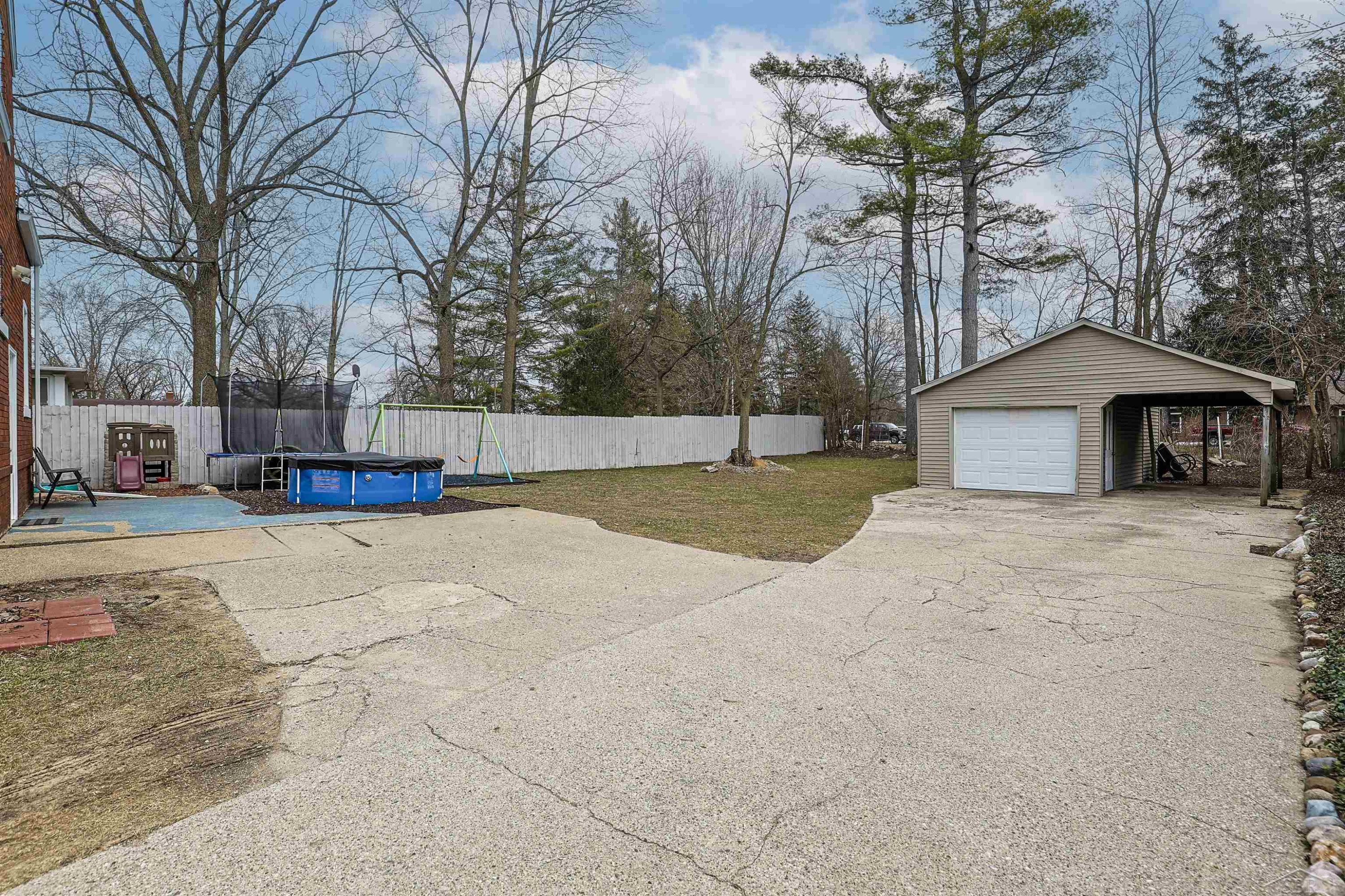 631 W Belle Avenue, Saint Charles, MI 48865 — Photo 29