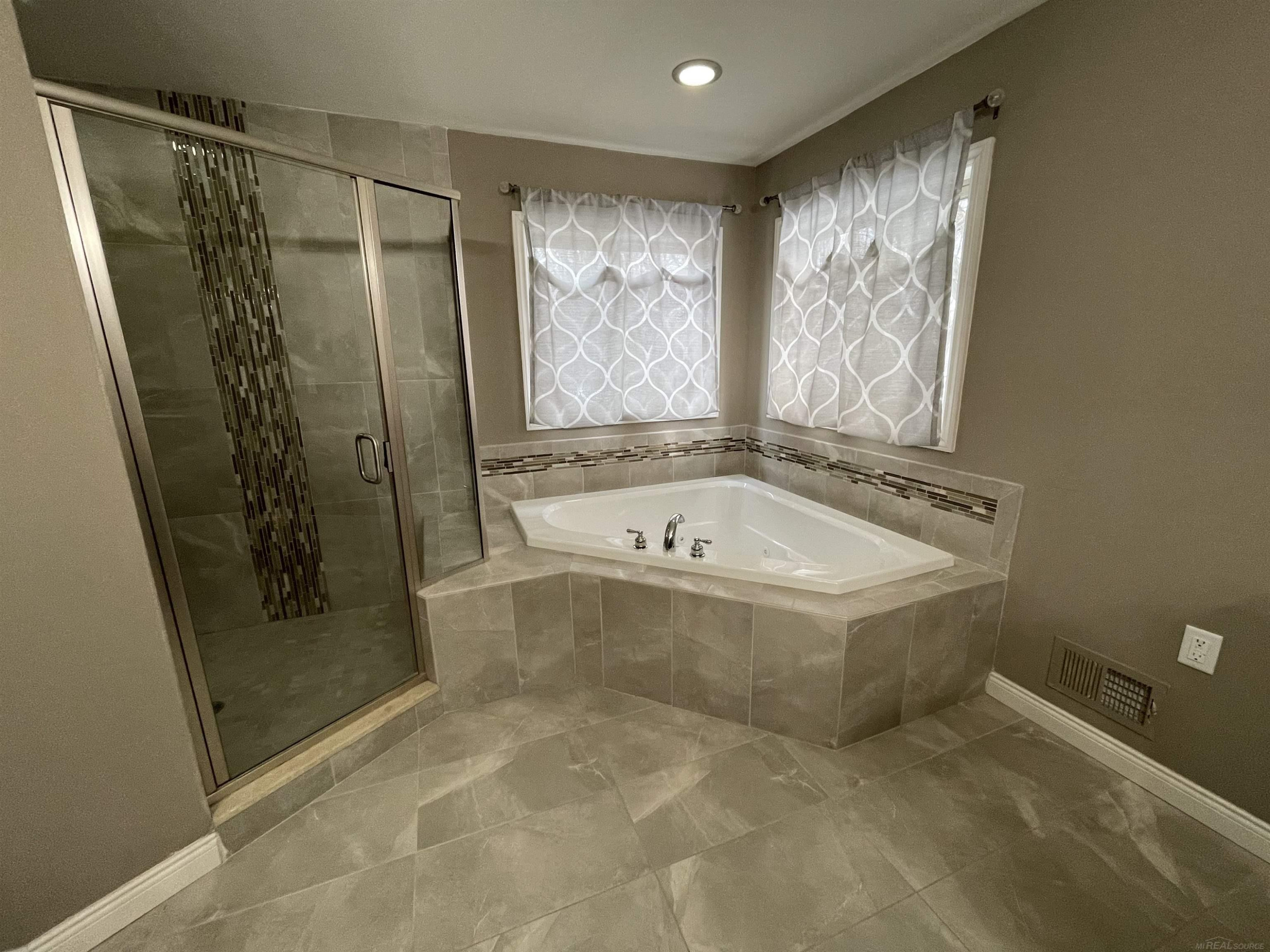 50181 Dante Court, New Baltimore, MI 48047 — Photo 47