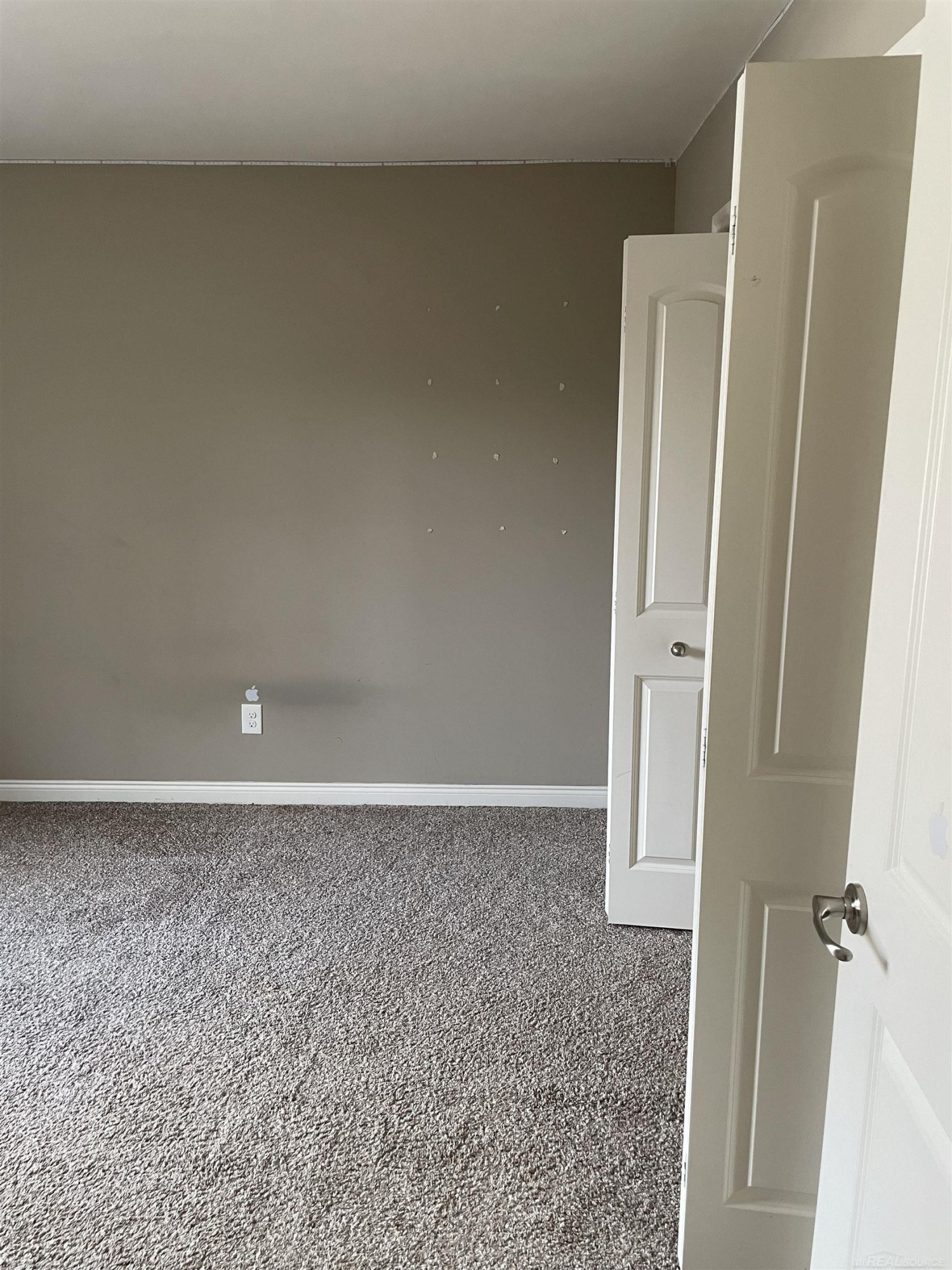 50181 Dante Court, New Baltimore, MI 48047 — Photo 56