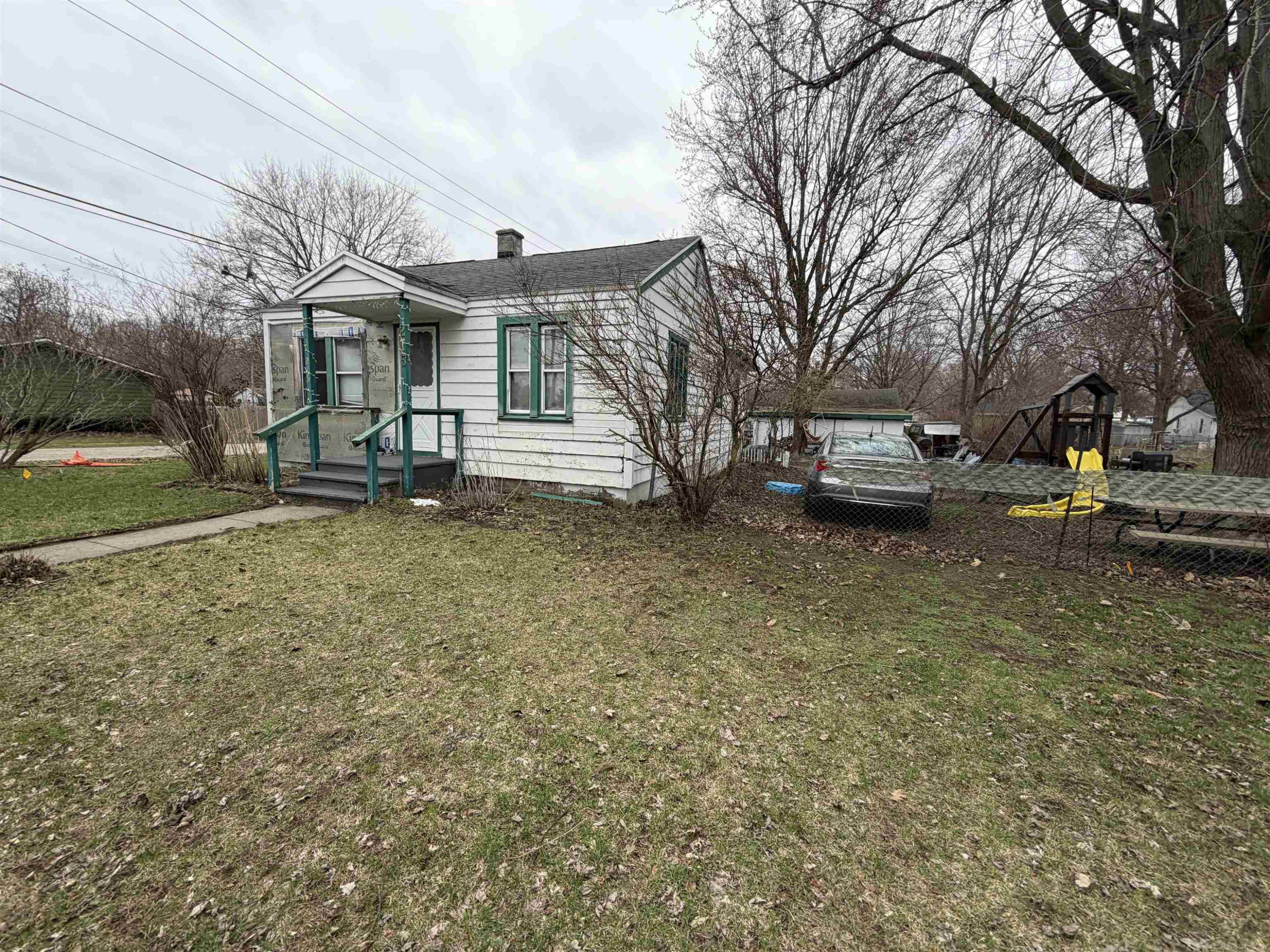 215 Elmwood Street, Hartford, MI 49057 — Photo 2