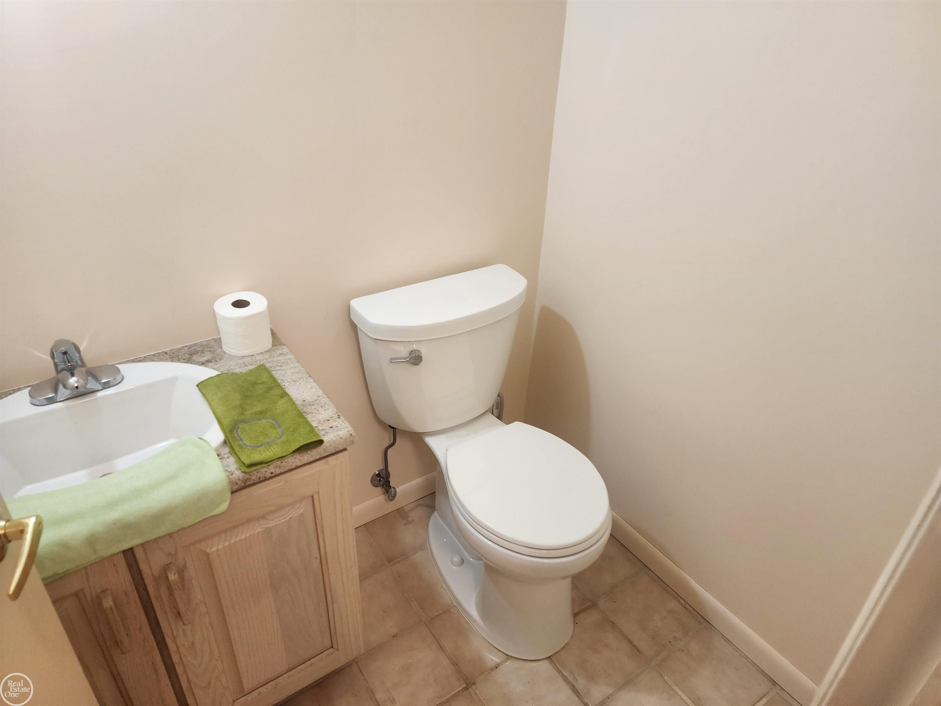 3515 Strawberry Lane, Port Huron, MI 48060 — Photo 22
