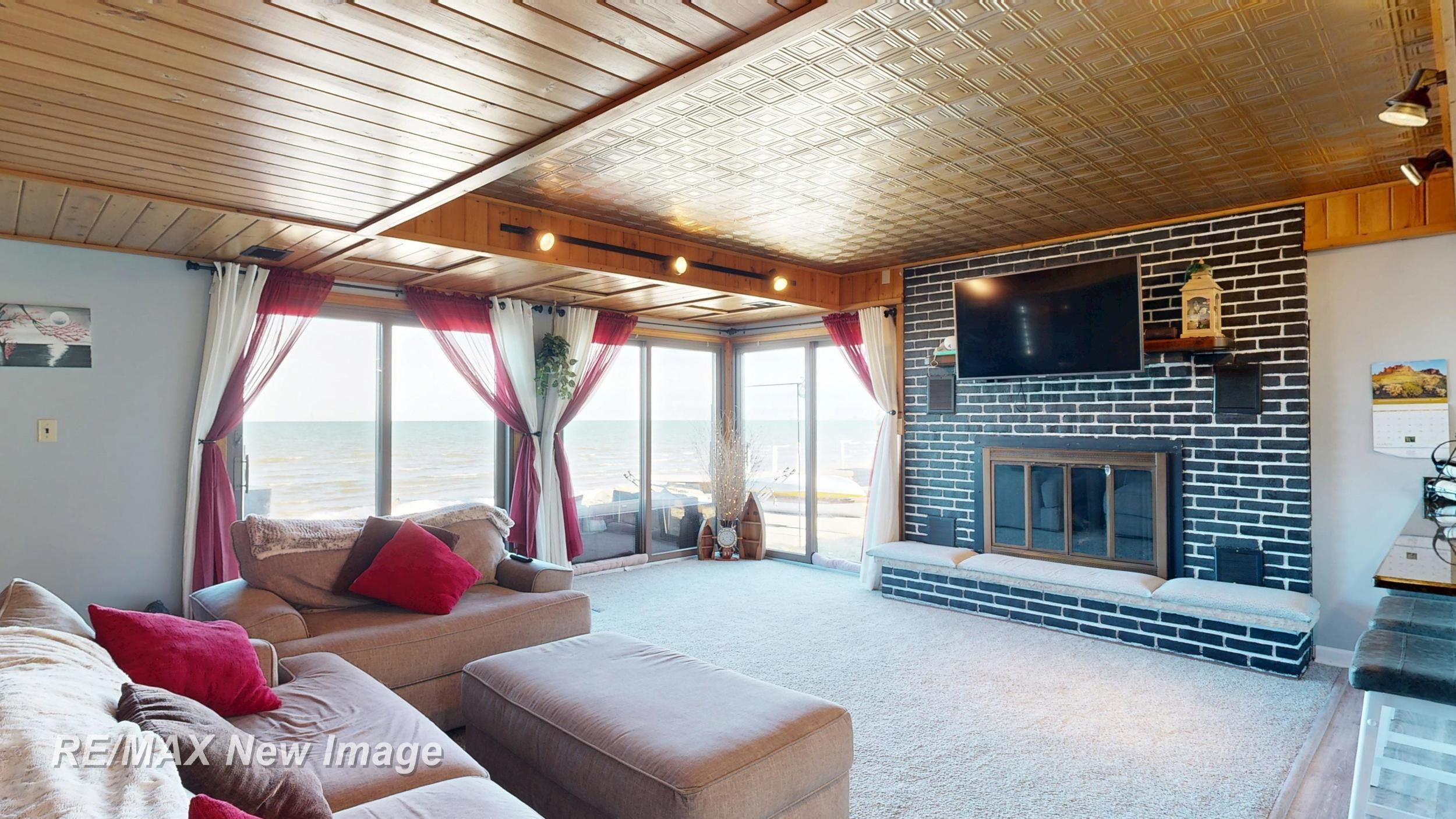 389 Ricoma Beach Road, Bay City, MI 48706 — Photo 7