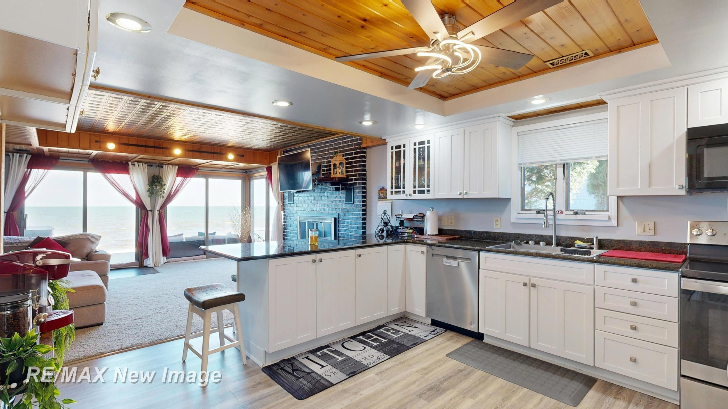 389 Ricoma Beach Road, Bay City, MI 48706 — Photo 15