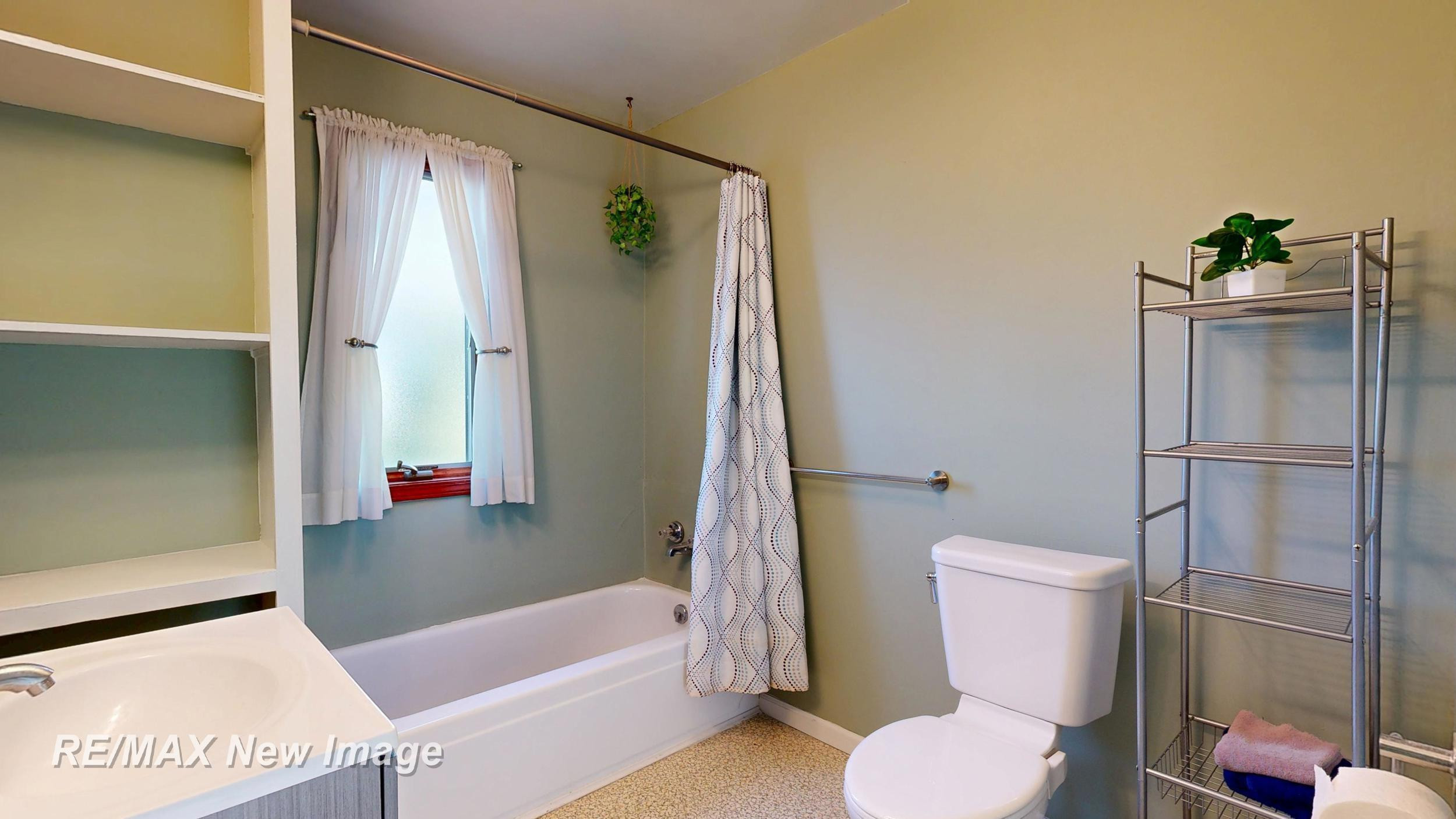 389 Ricoma Beach Road, Bay City, MI 48706 — Photo 26