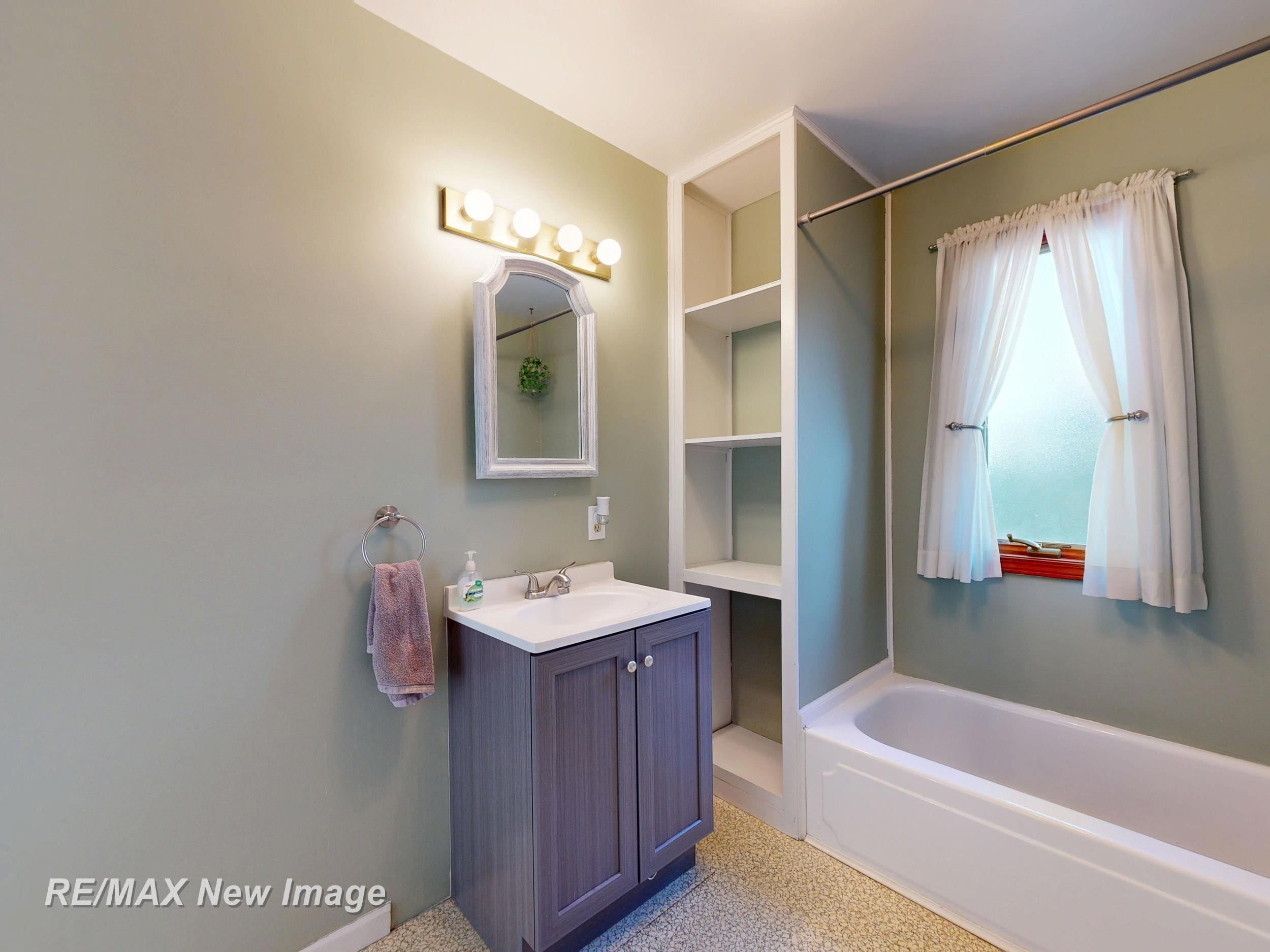 389 Ricoma Beach Road, Bay City, MI 48706 — Photo 27