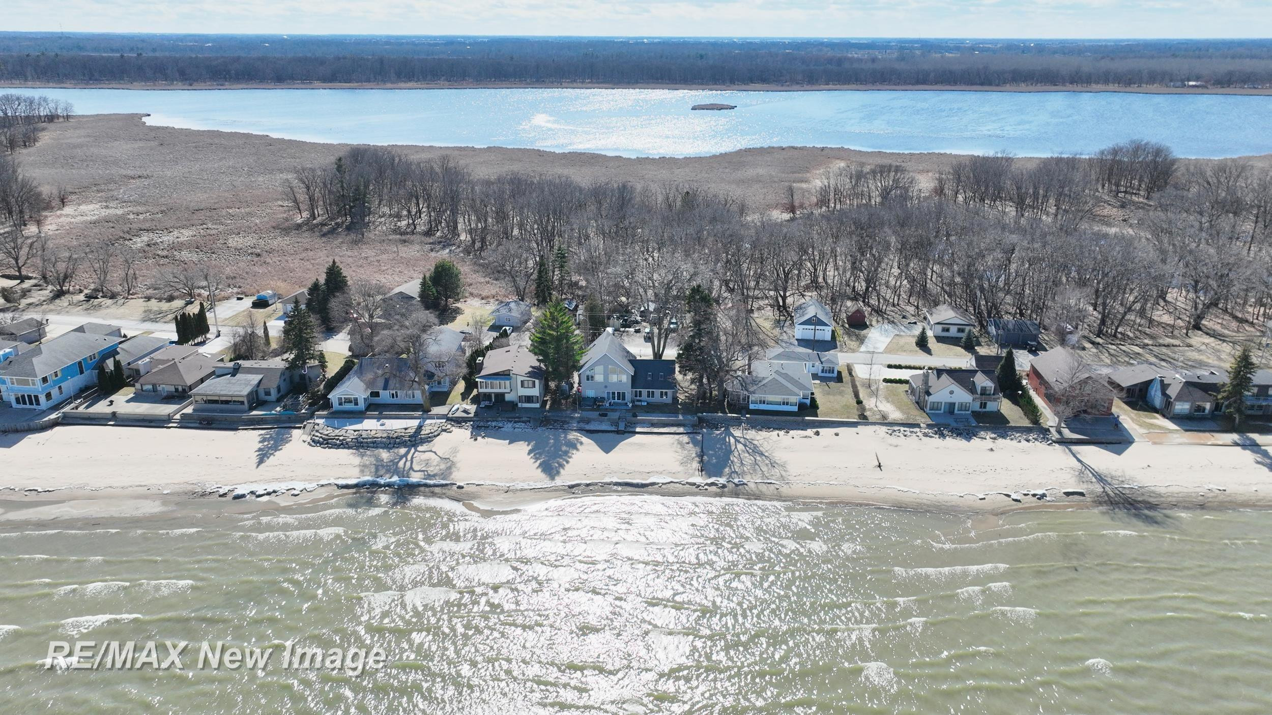389 Ricoma Beach Road, Bay City, MI 48706 — Photo 56