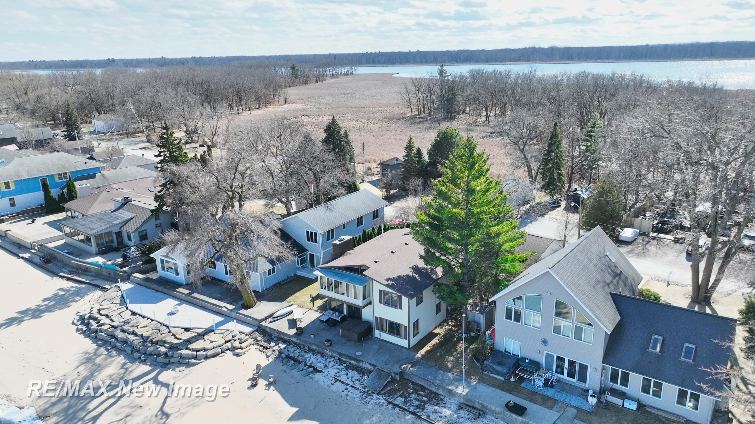 389 Ricoma Beach Road, Bay City, MI 48706 — Photo 58