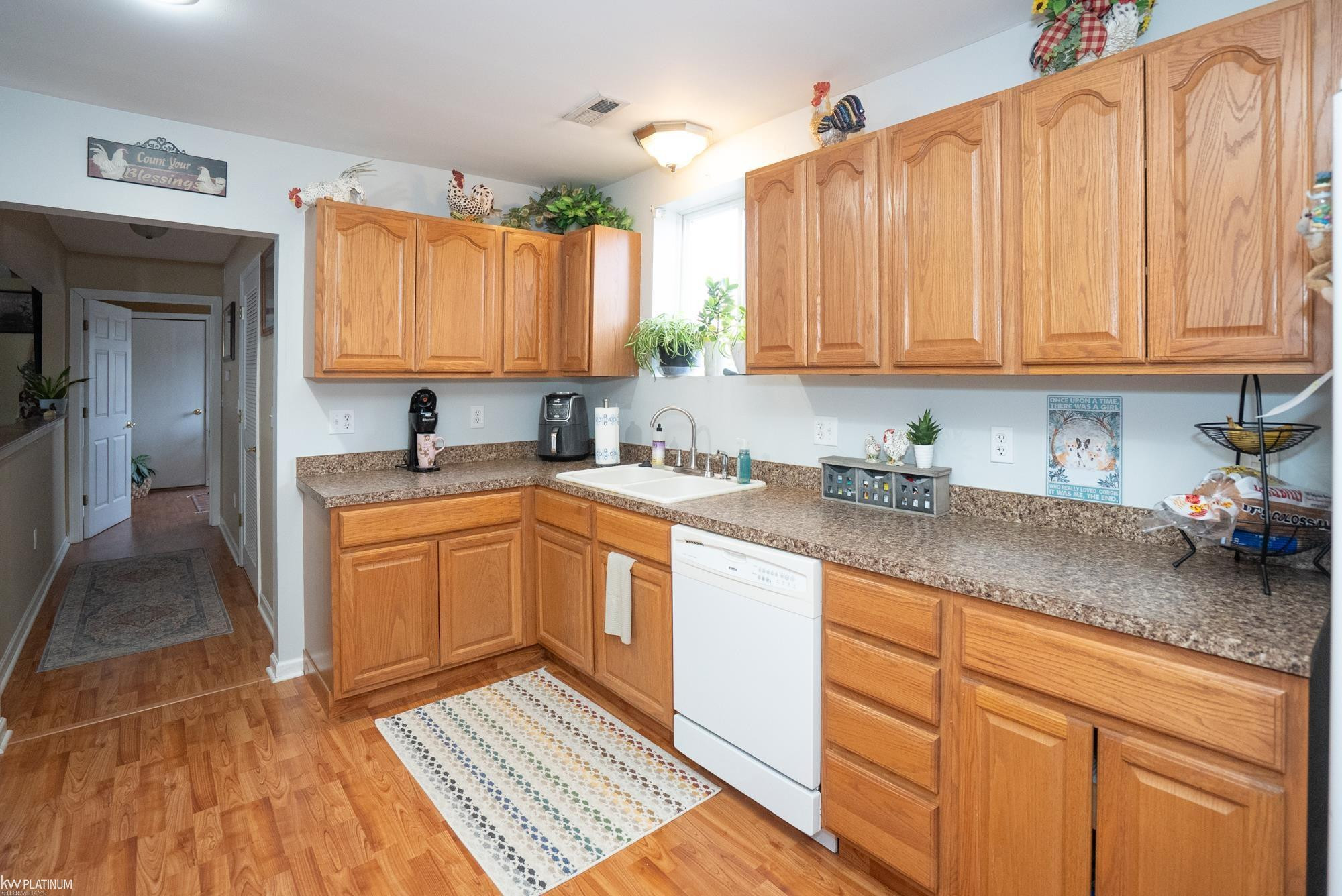 596 Busha Highway, Marysville, MI 48040 — Photo 32